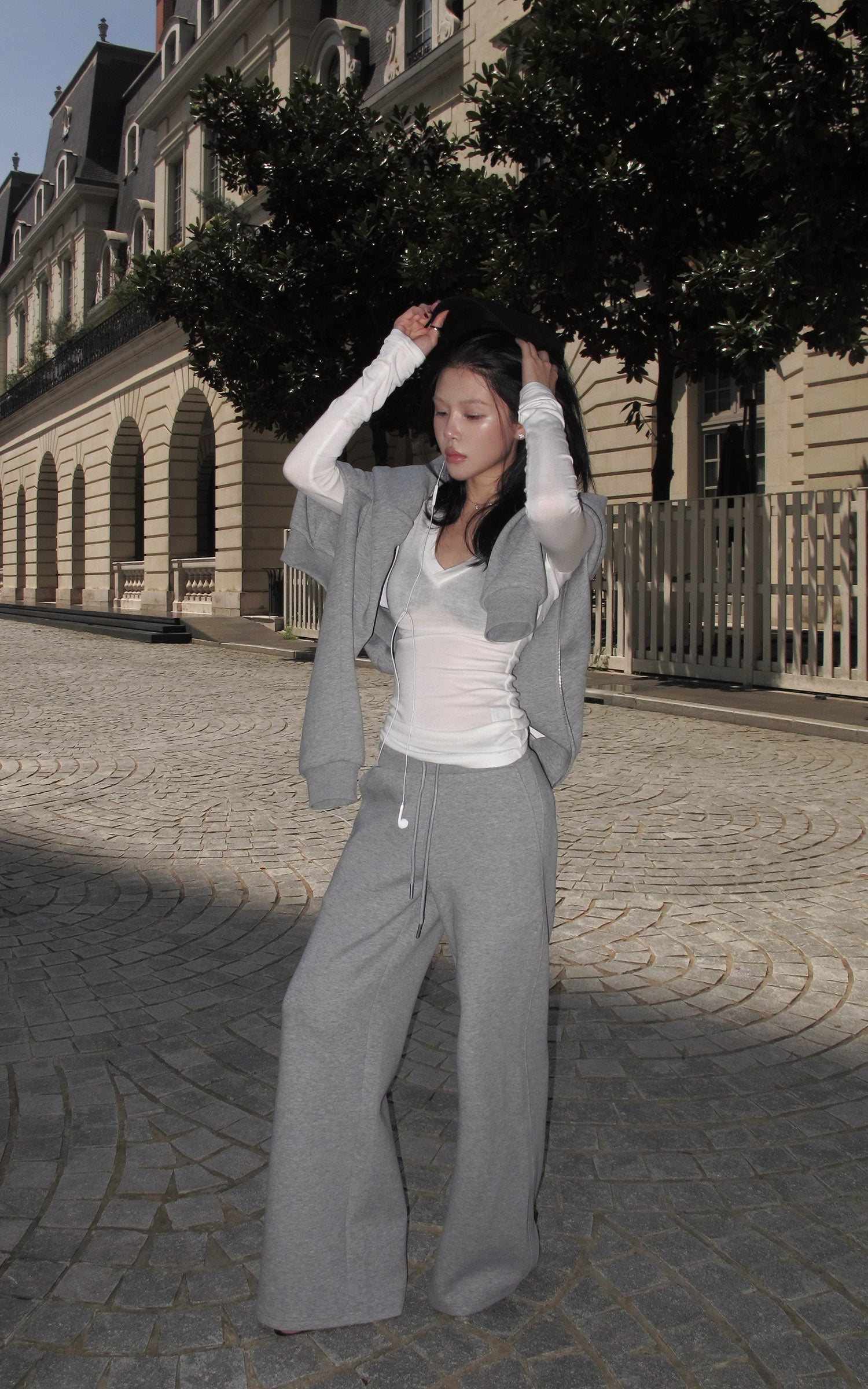 Hydrae Soft Grey Oversized Zip Hoodie &amp; Wide-Leg Drawstring Sweatpants Two-Piece Set