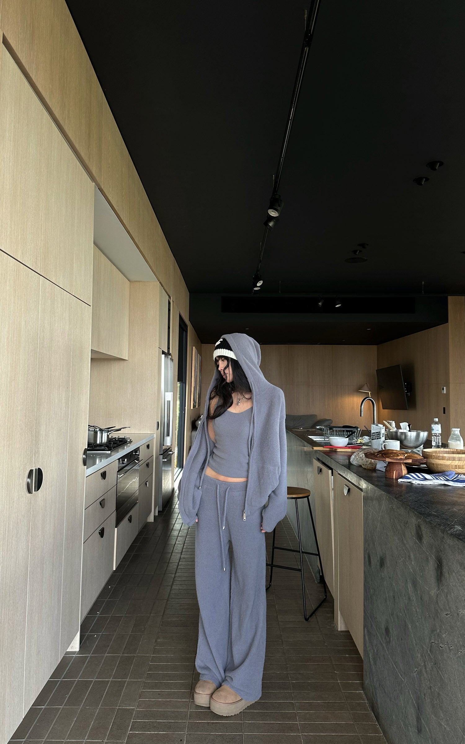 WARDEN EDGE Brushed Knit Hoodie Camisole &amp; Wide-Leg Pants Set