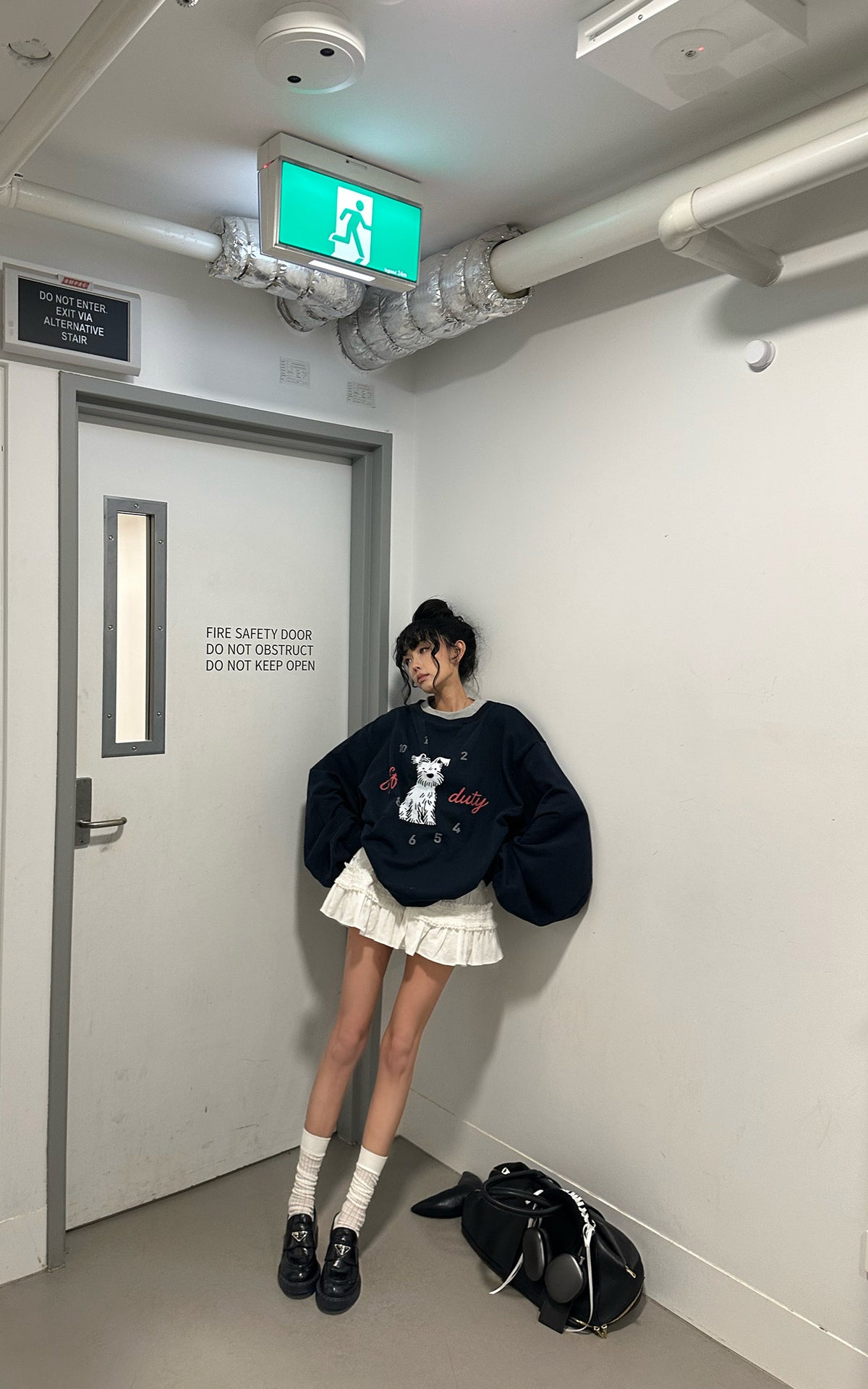 WARDEN EDGE Off Duty Dog Graphic Oversized Sweatshirt