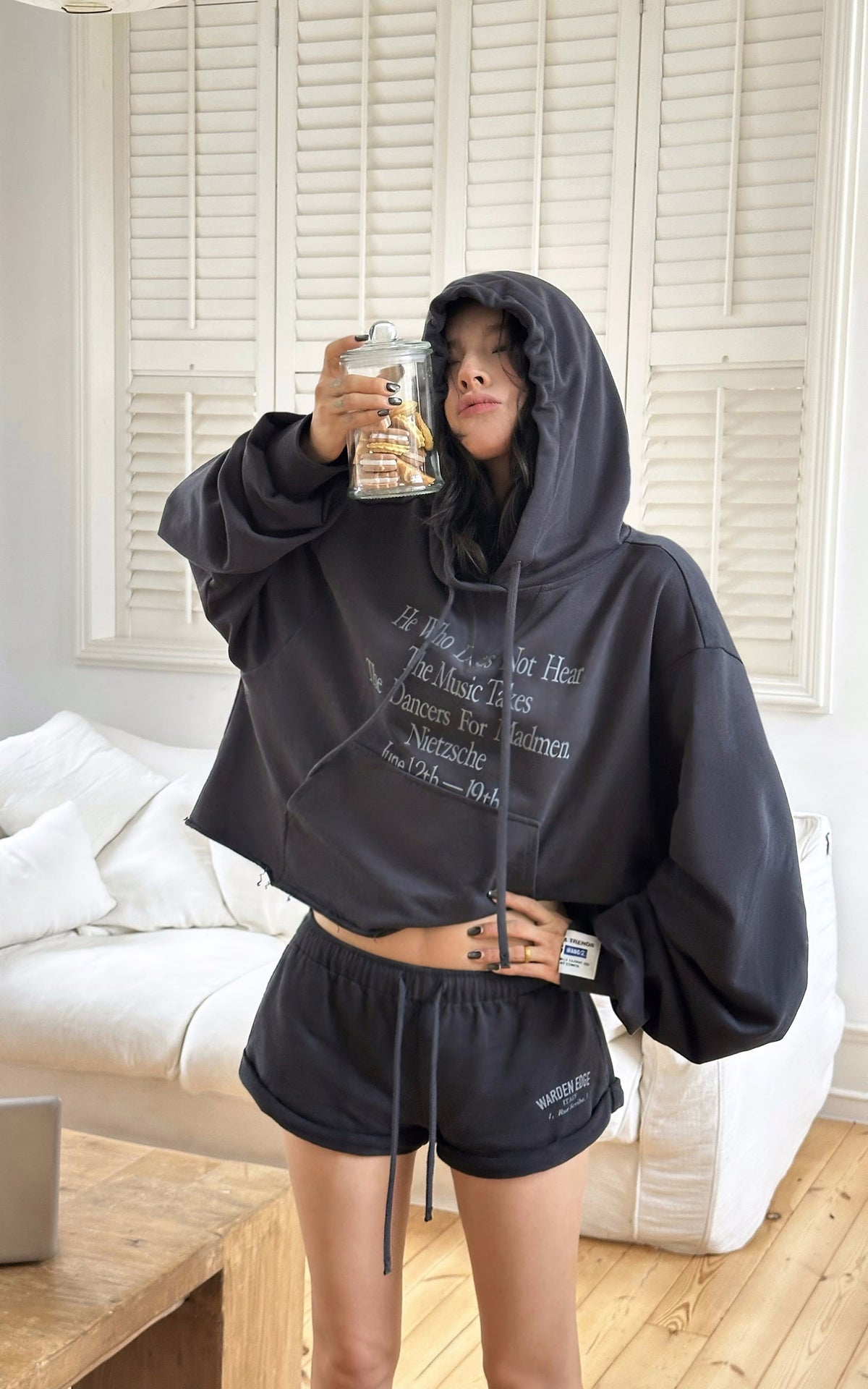 WARDEN EDGE Cropped Graphic Hoodie &amp; Shorts Set