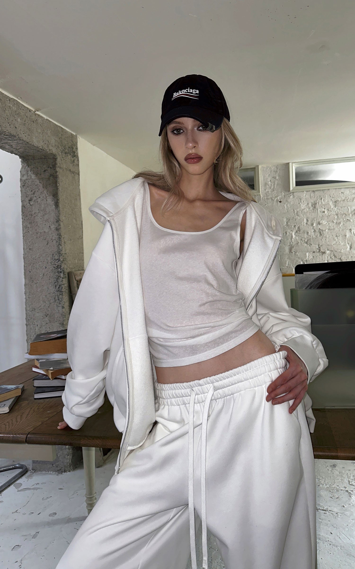 0122stepll Ensemble décontracté : hoodie oversize, débardeur échancré  &amp;  pantalon large