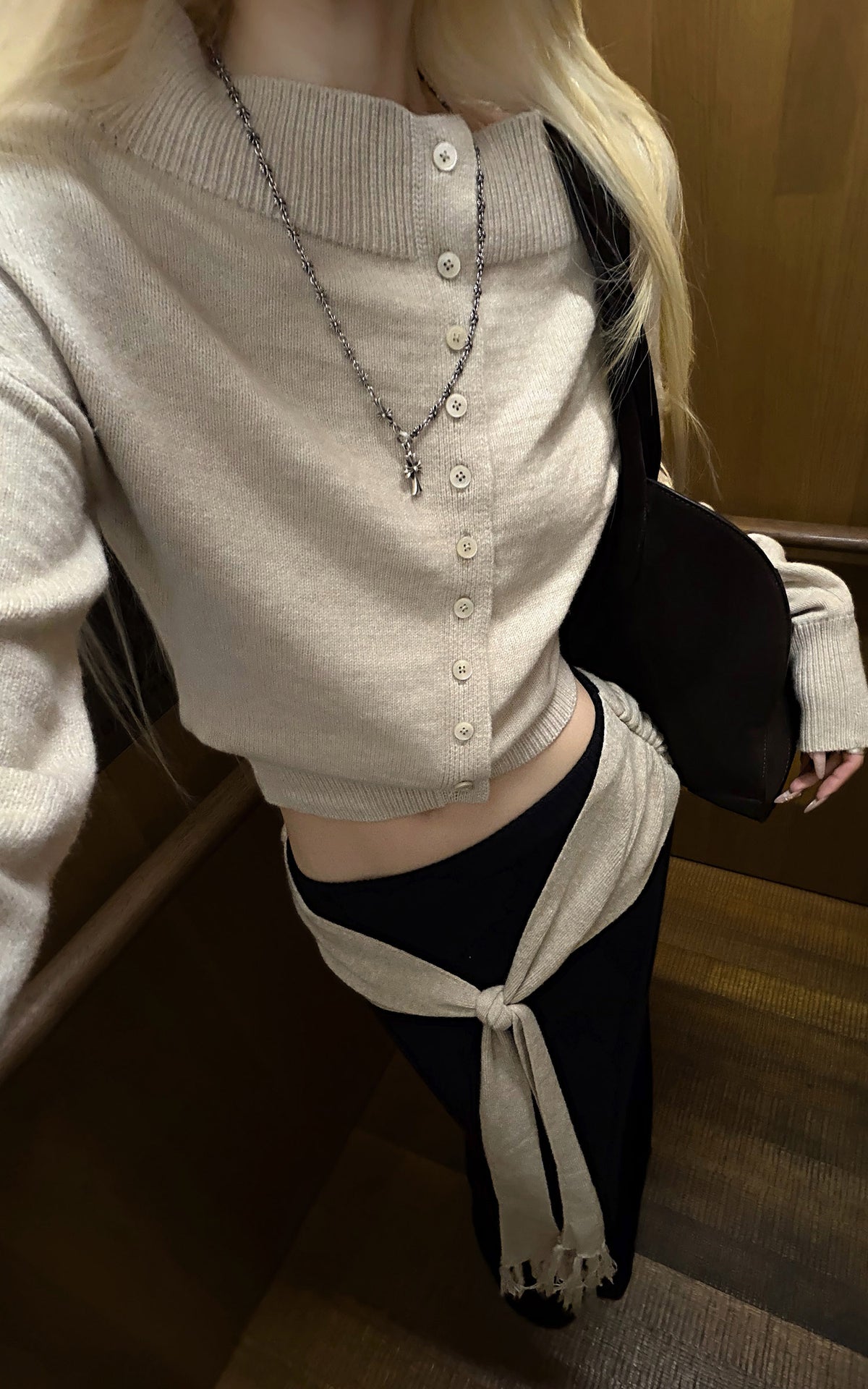 Rase le sol  Wool Fallen Shoulder Button Knit Sweater