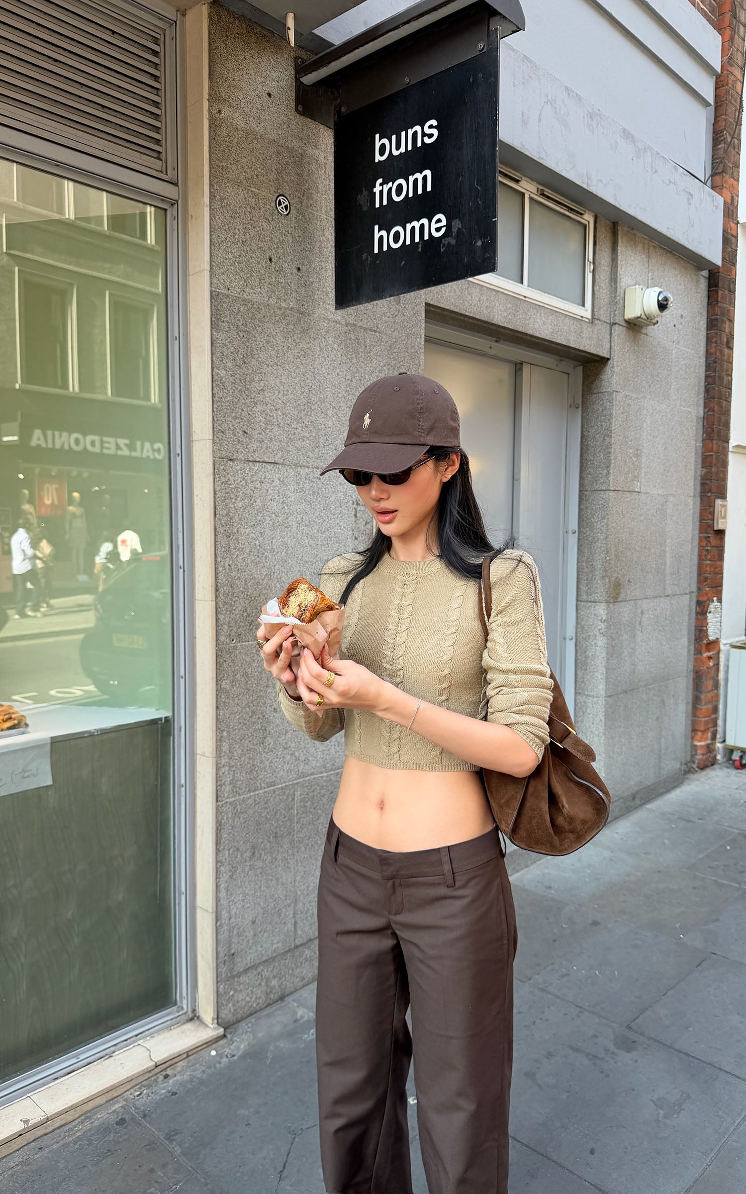 ROVENTE Cable-Knit Cropped Sweater