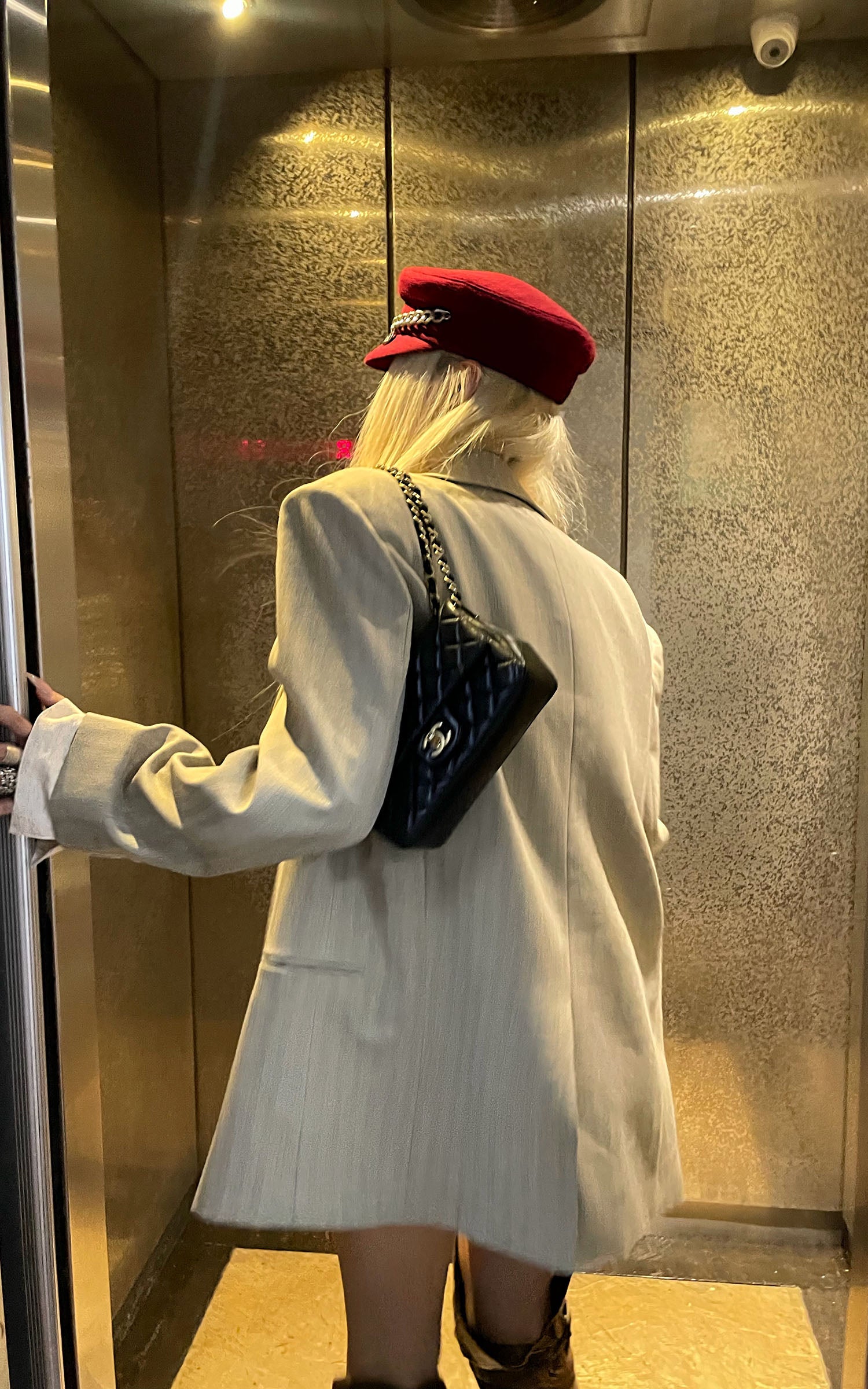 Rase le sol Layered Cuff Oversized Double-Breasted Blazer