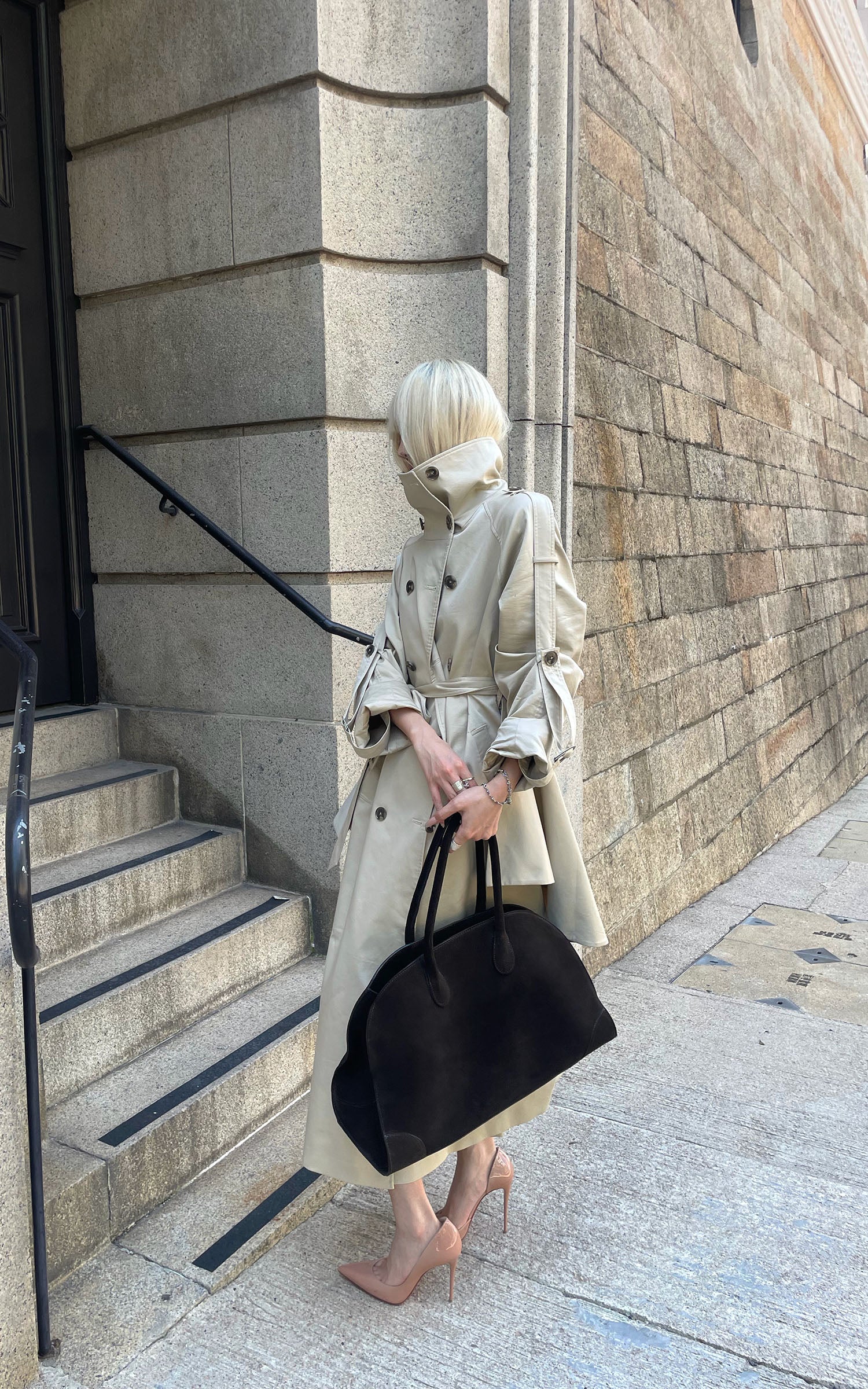 Rase le sol Sculpted High-Collar Layered Trench Coat