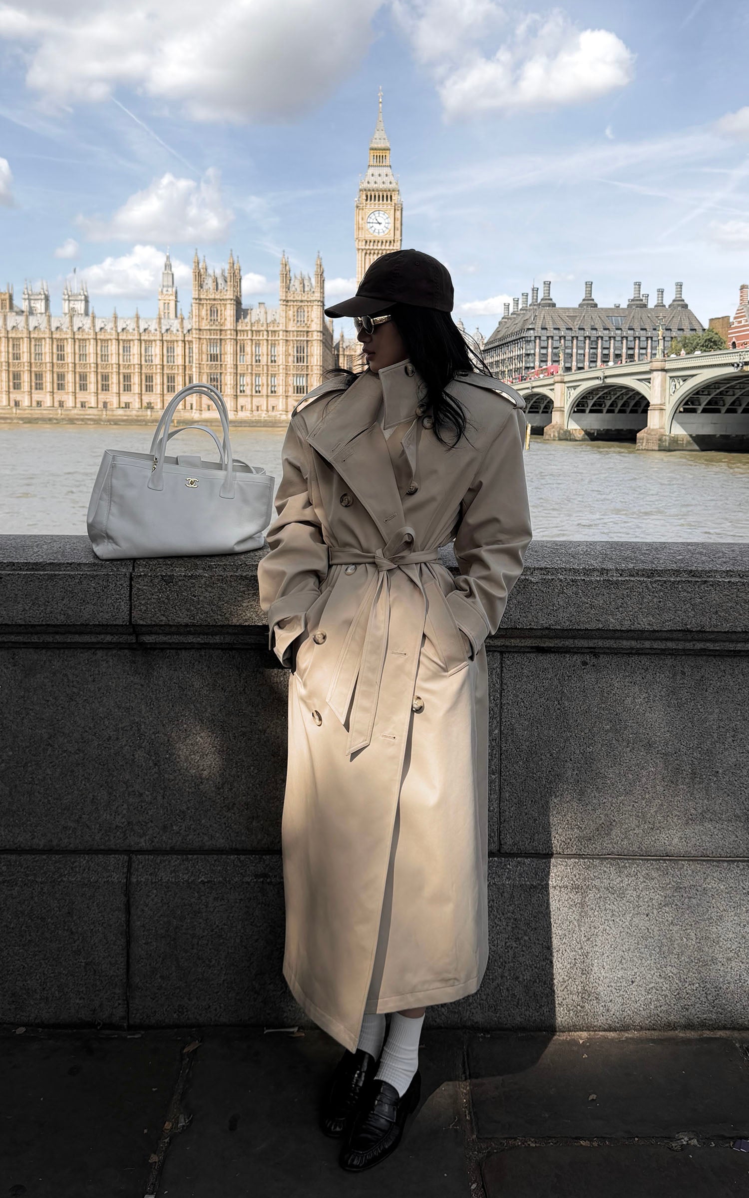 ROVENTE Sculpted Collar Belted Trench Coat