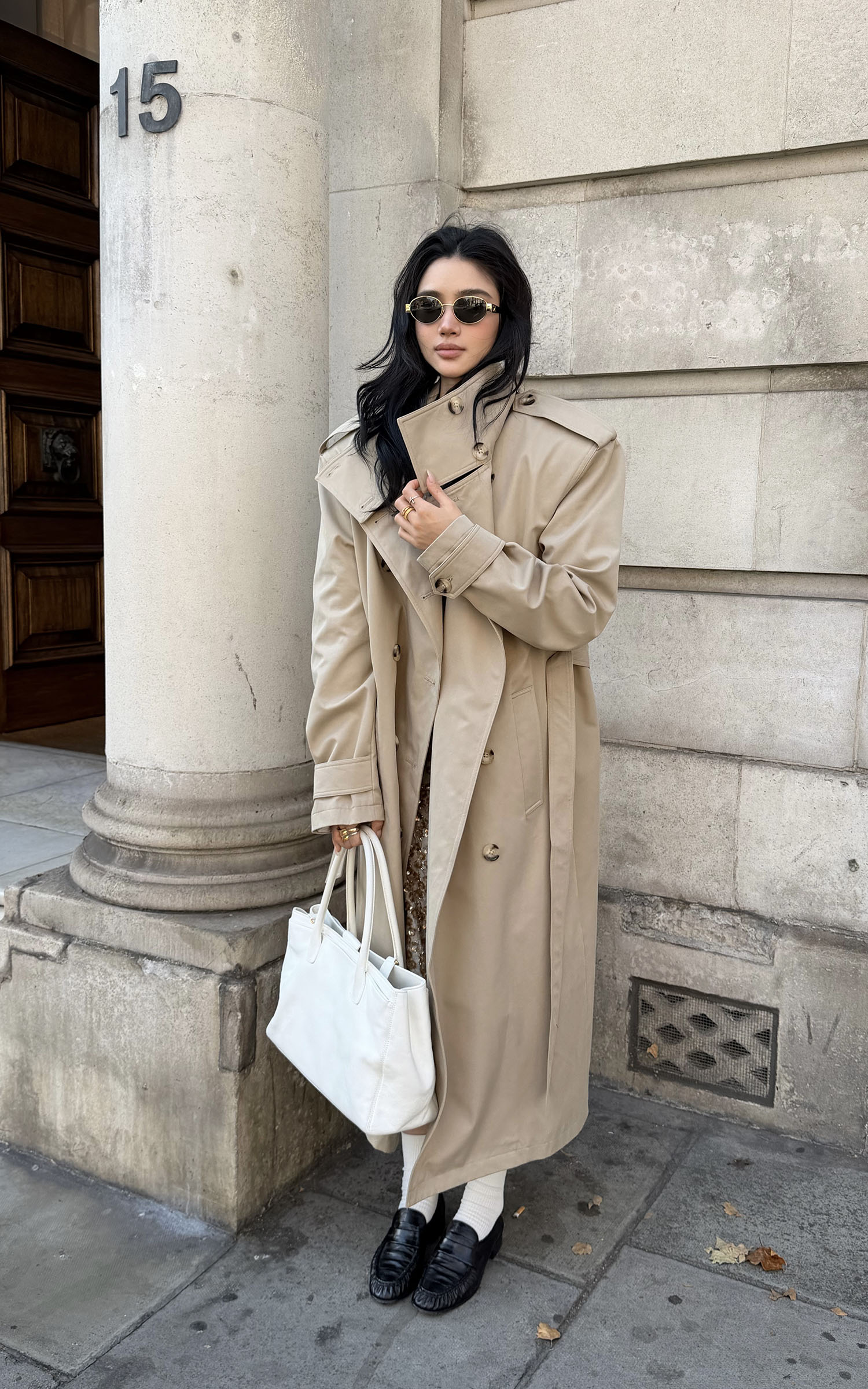 ROVENTE Sculpted Collar Belted Trench Coat