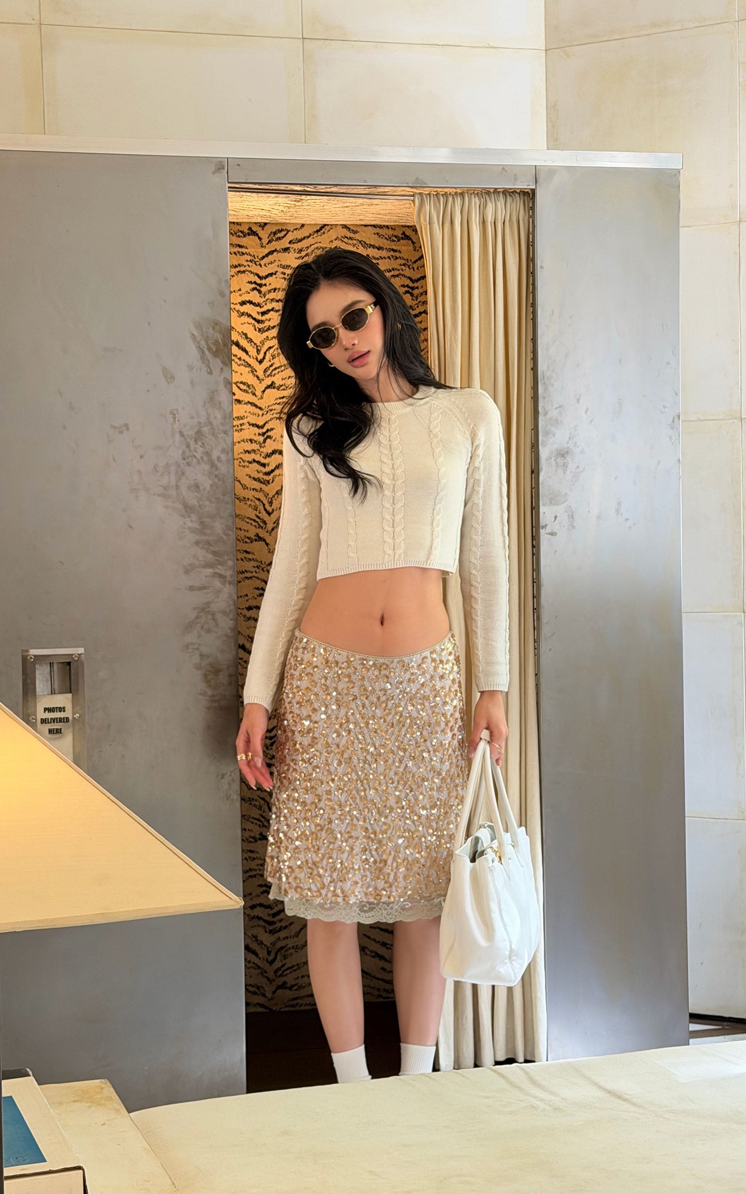ROVENTE Cable-Knit Cropped Sweater
