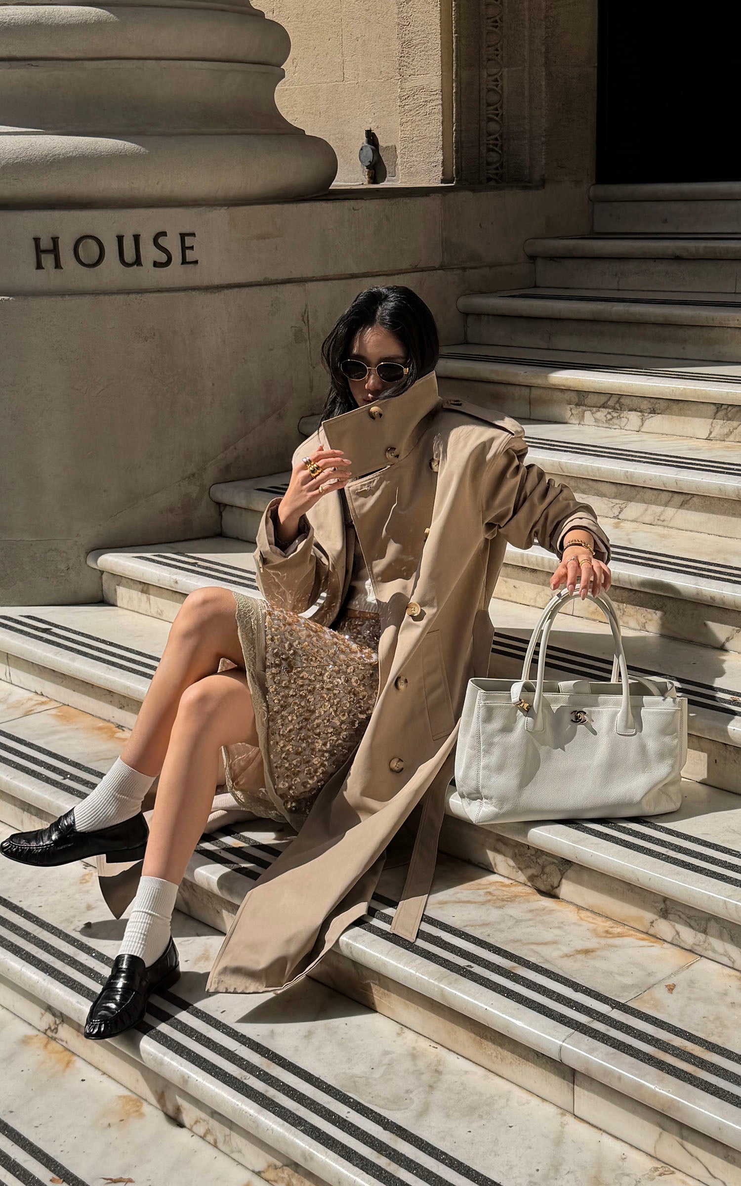 ROVENTE Sculpted Collar Belted Trench Coat