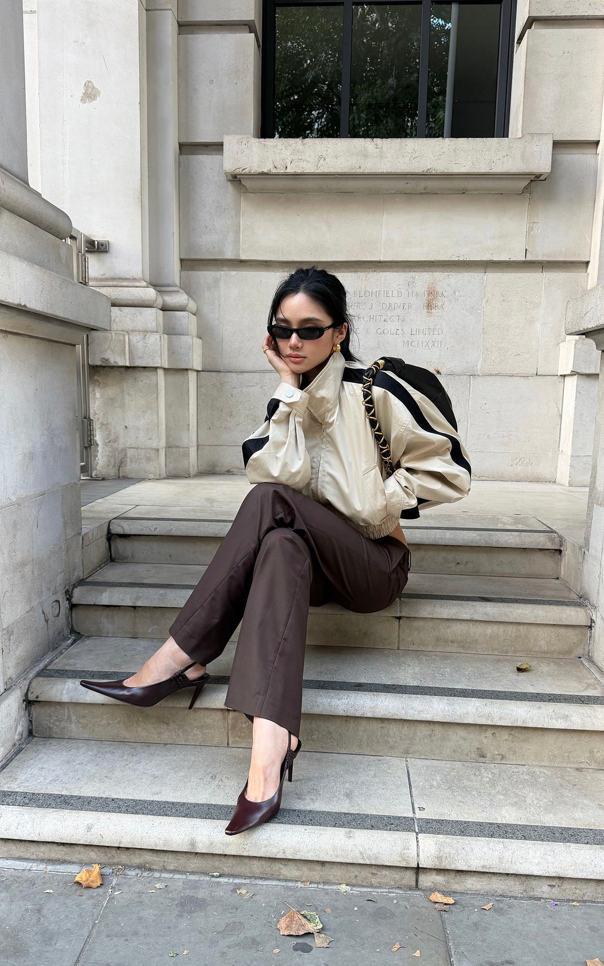 ROVENTE Contrast Stripe Cropped Track Jacket
