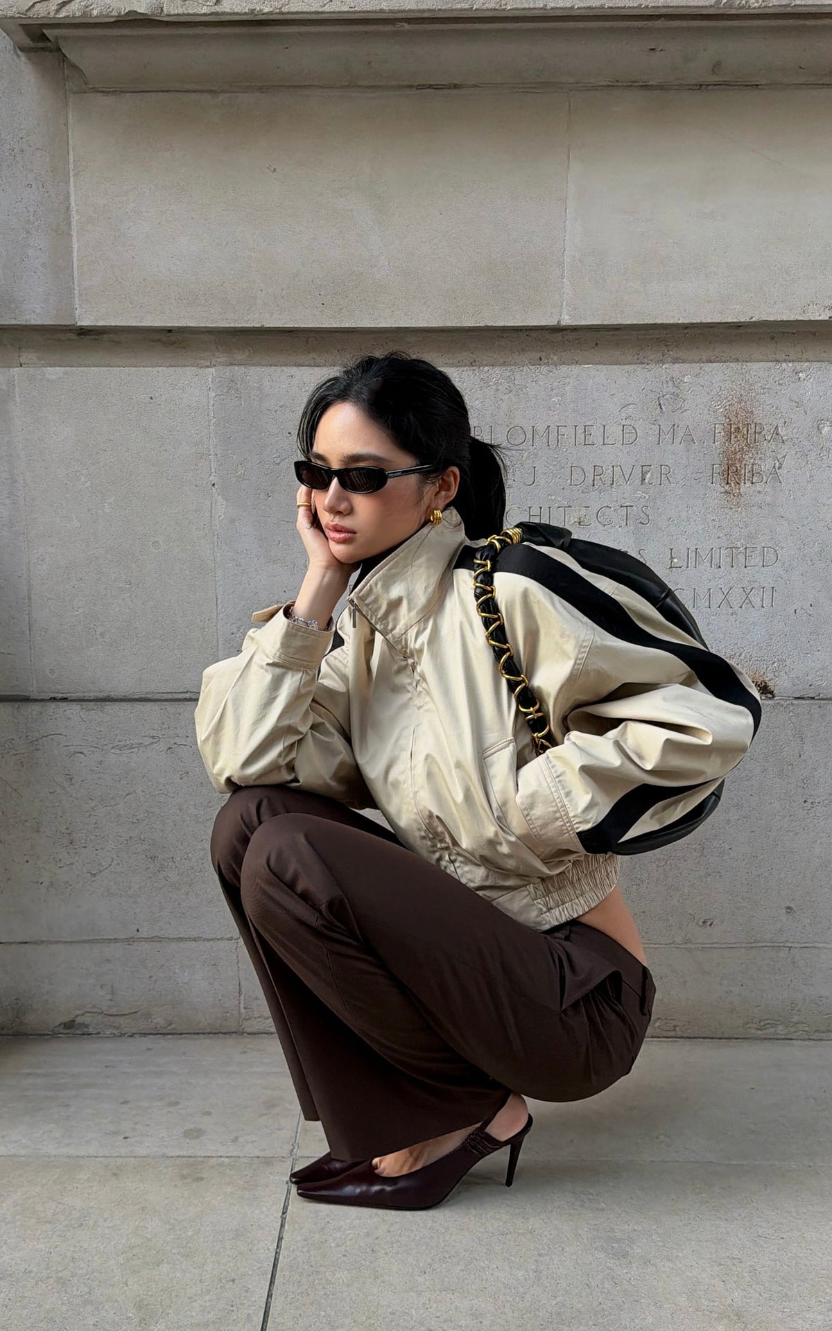 ROVENTE Contrast Stripe Cropped Track Jacket