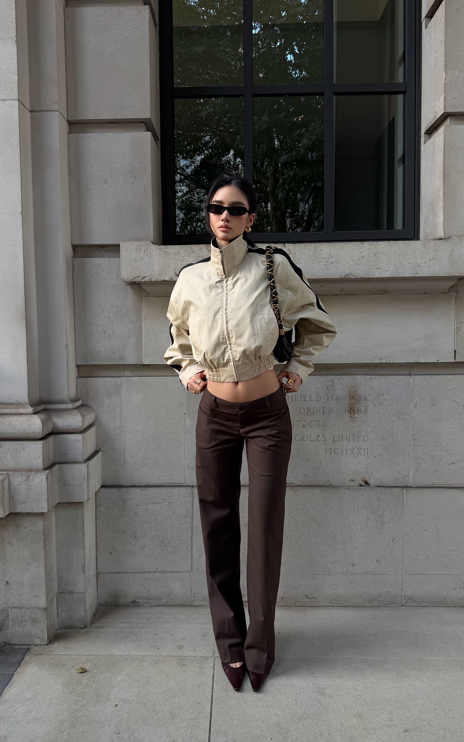 ROVENTE Low-Rise Tailored Wide-Leg Trousers