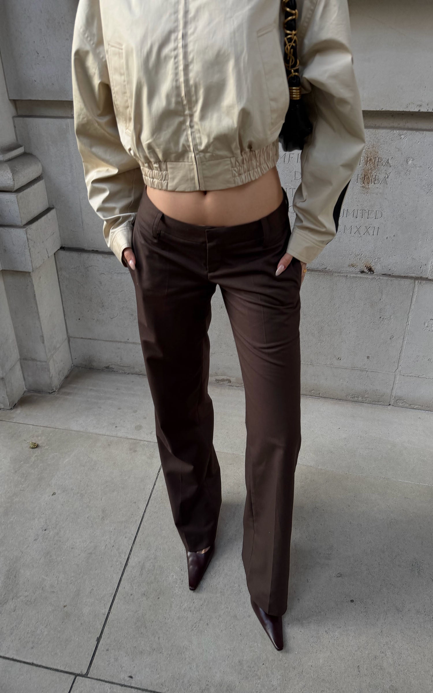 ROVENTE Low-Rise Tailored Wide-Leg Trousers