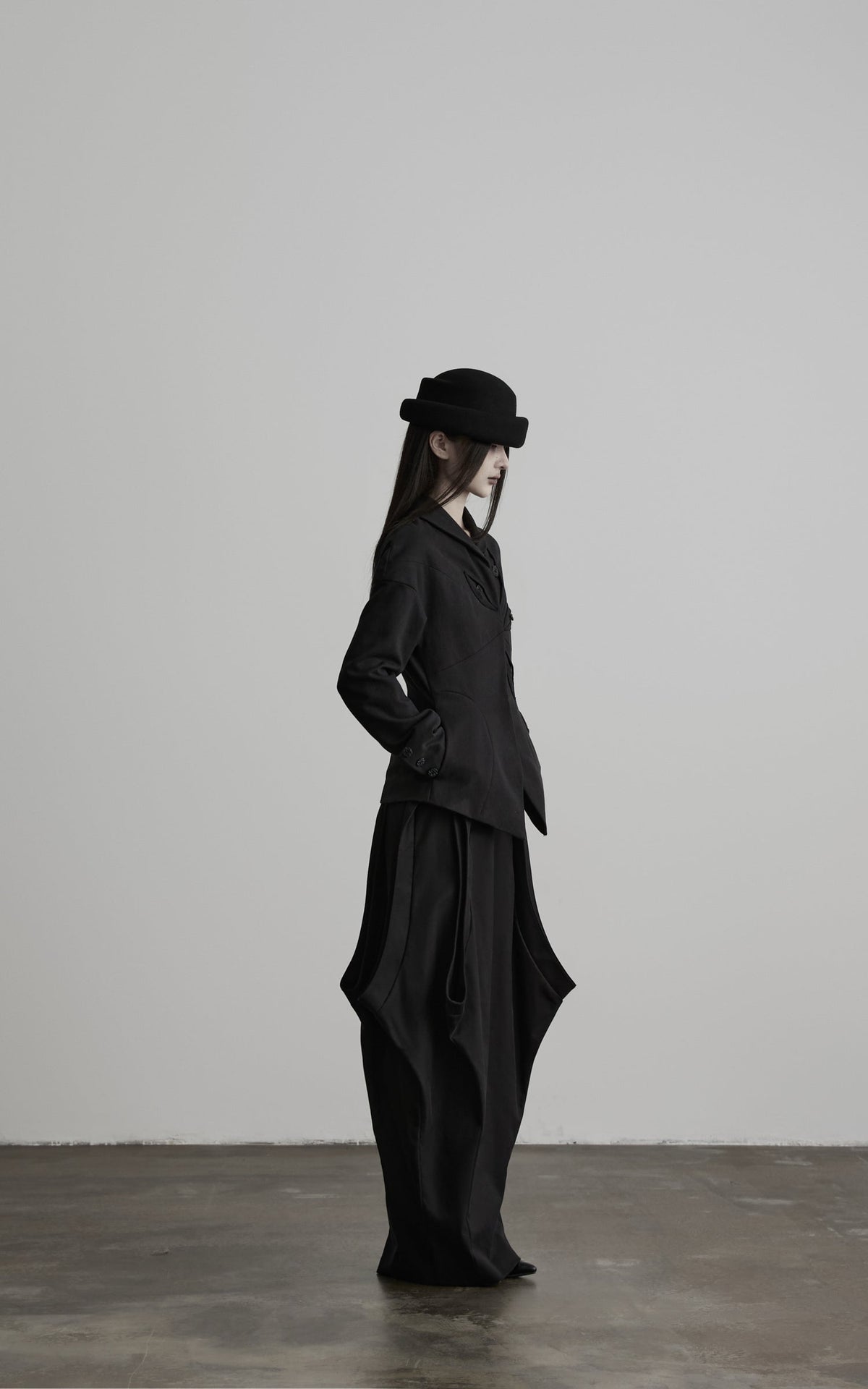 DOINDULGE Sculpted Waist Panel Detail Blazer