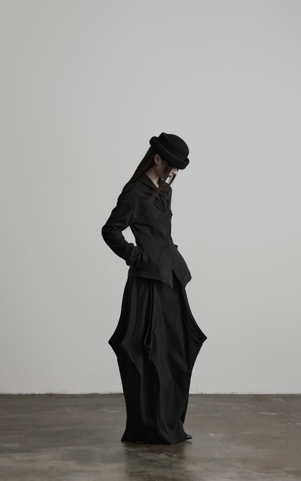DOINDULGE Sculpted Waist Panel Detail Blazer