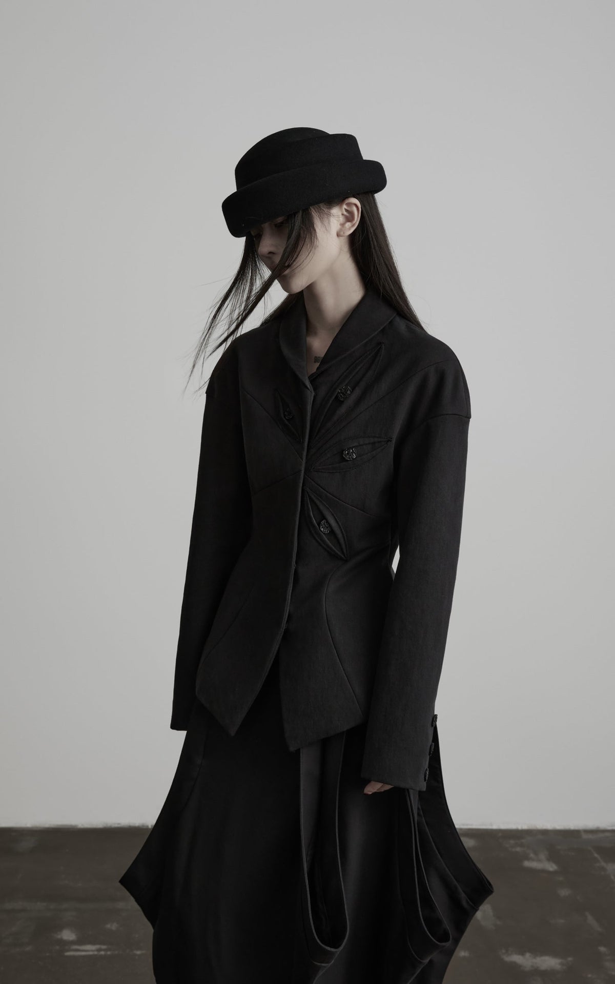 DOINDULGE Sculpted Waist Panel Detail Blazer