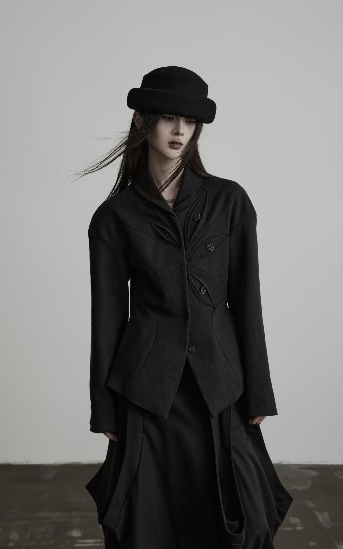 DOINDULGE Sculpted Waist Panel Detail Blazer