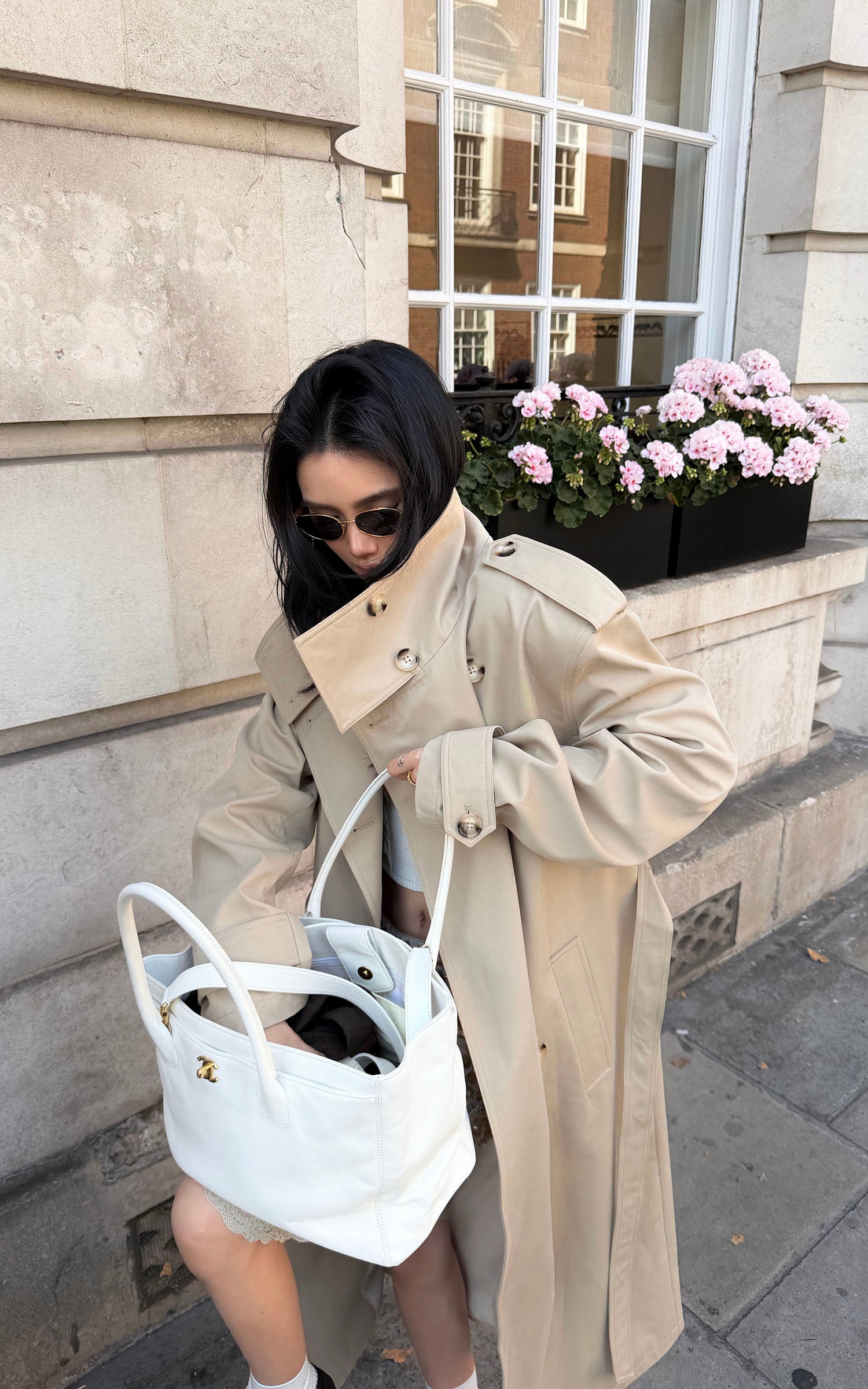 ROVENTE Sculpted Collar Belted Trench Coat