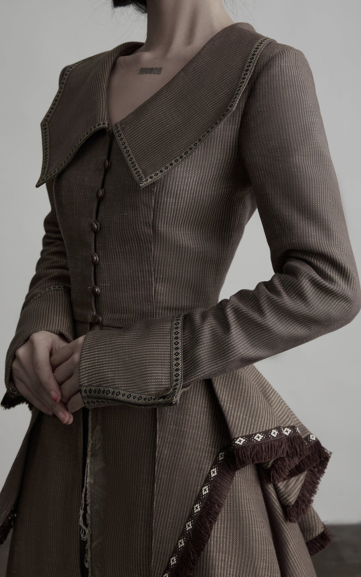 DOINDULGE Victorian Sculpted Waist Mid-Length Jacket