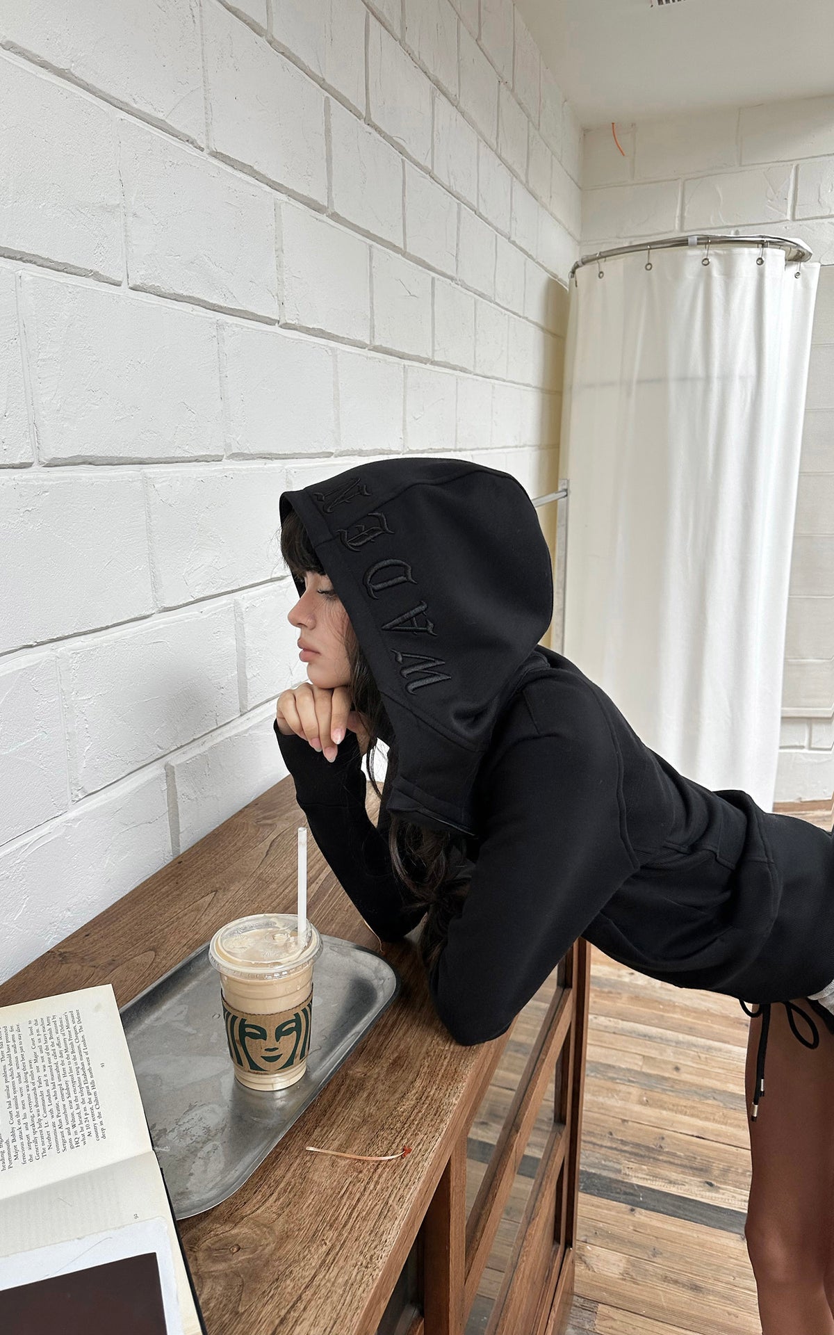 WARDEN EDGE Sculpted Zip-Up Hooded Jacket &amp; Shorts Set
