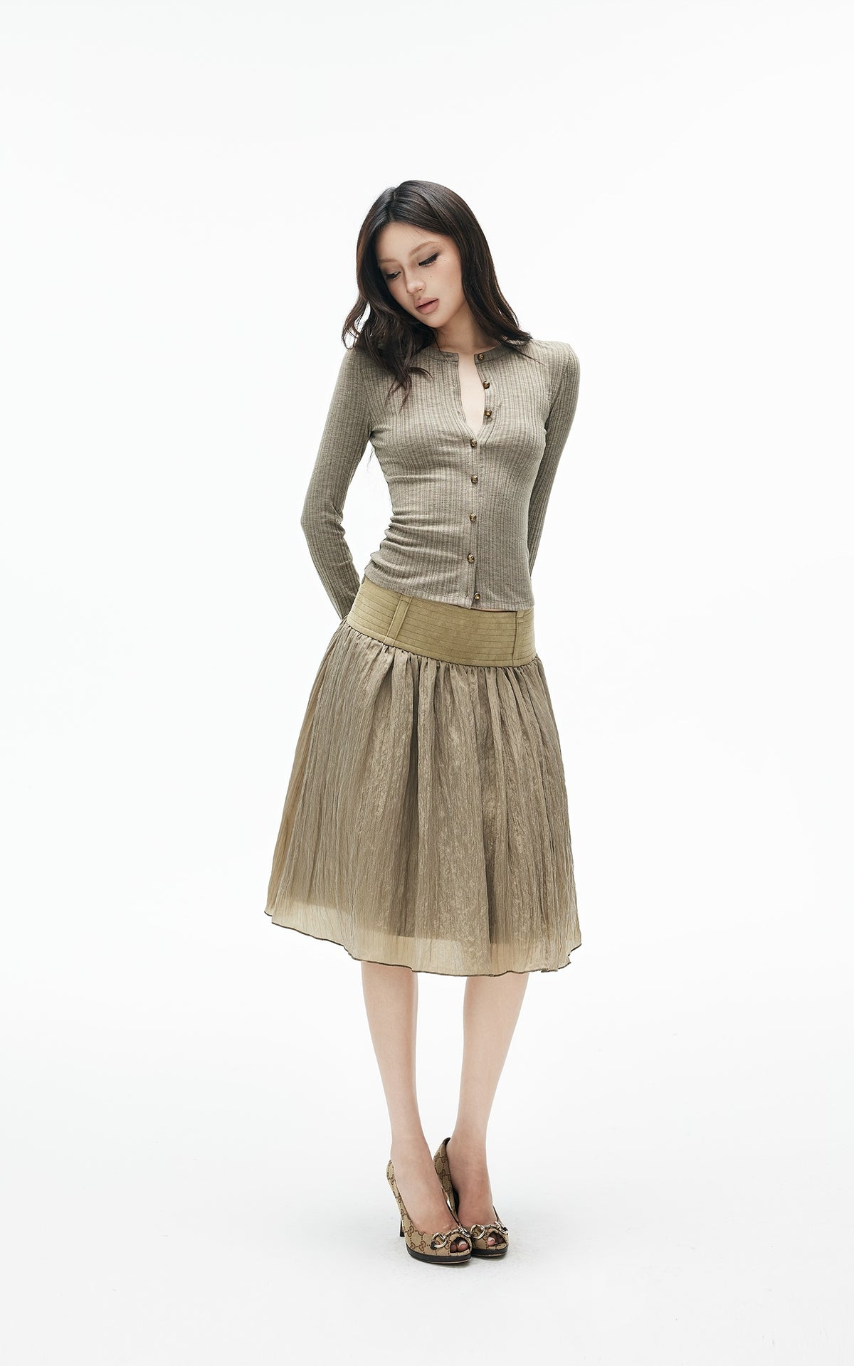 IAMXIAA Structured Waist Crinkle Midi Skirt