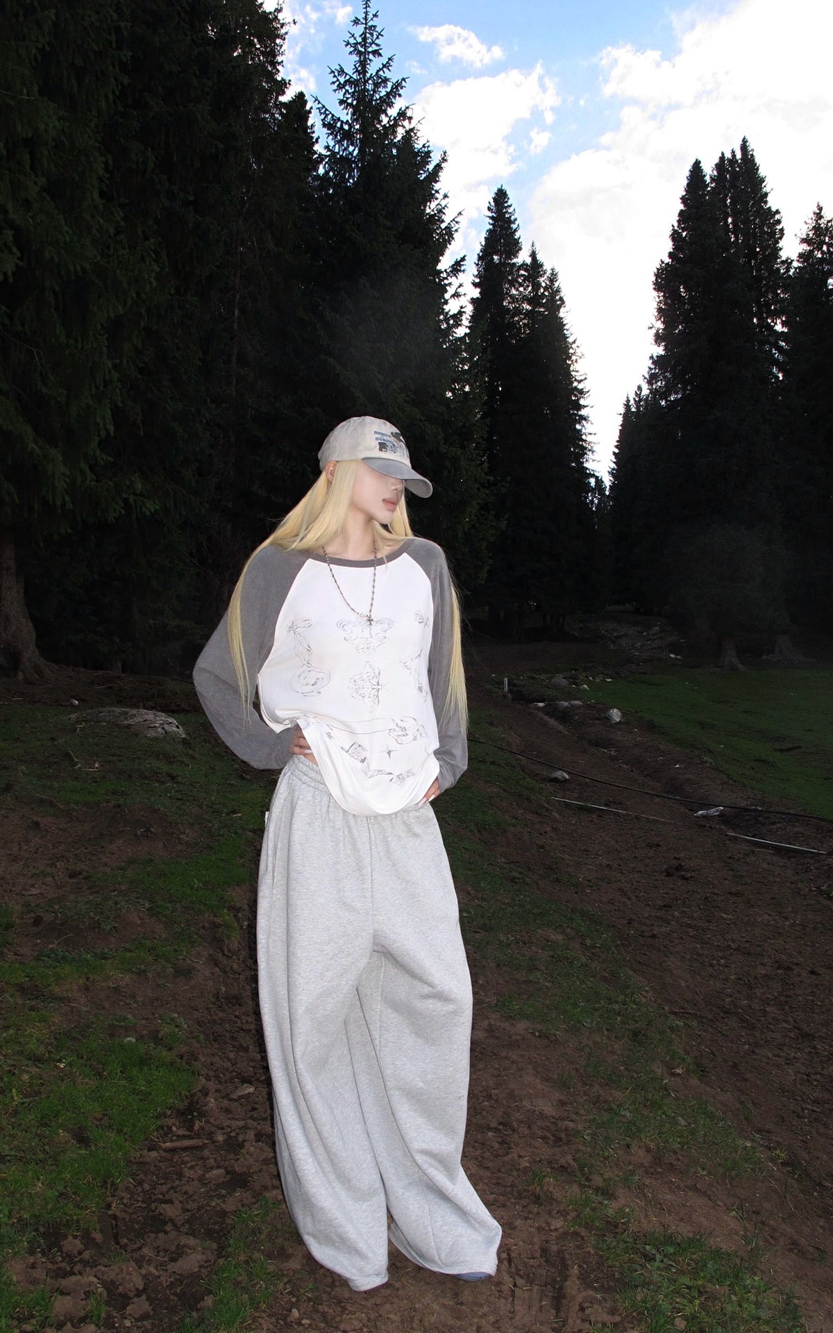 Rase le sol Faded Sketch Raglan Long Sleeve Top