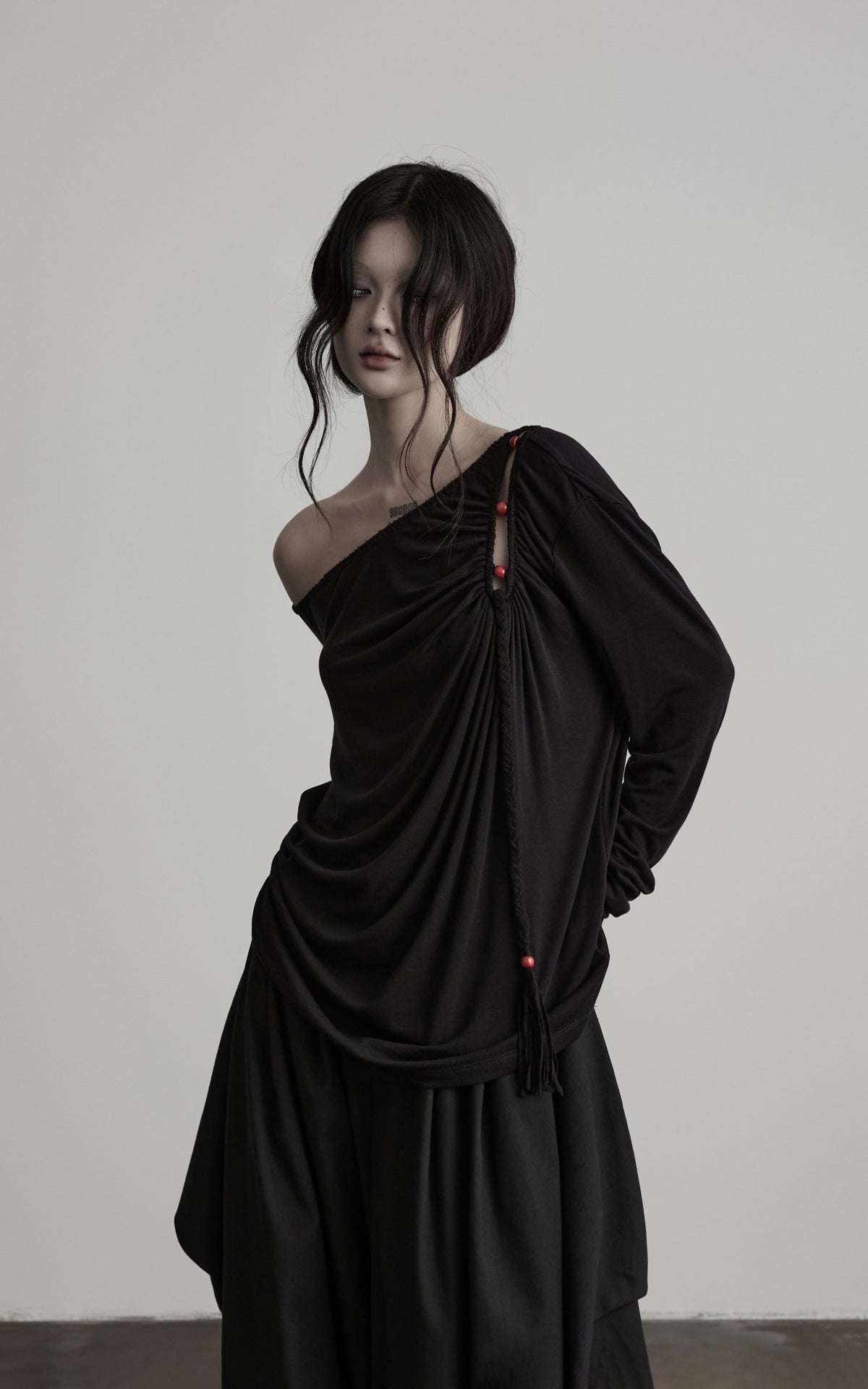 DOINDULGE Irregular Neckline Knit Long Sleeve Top