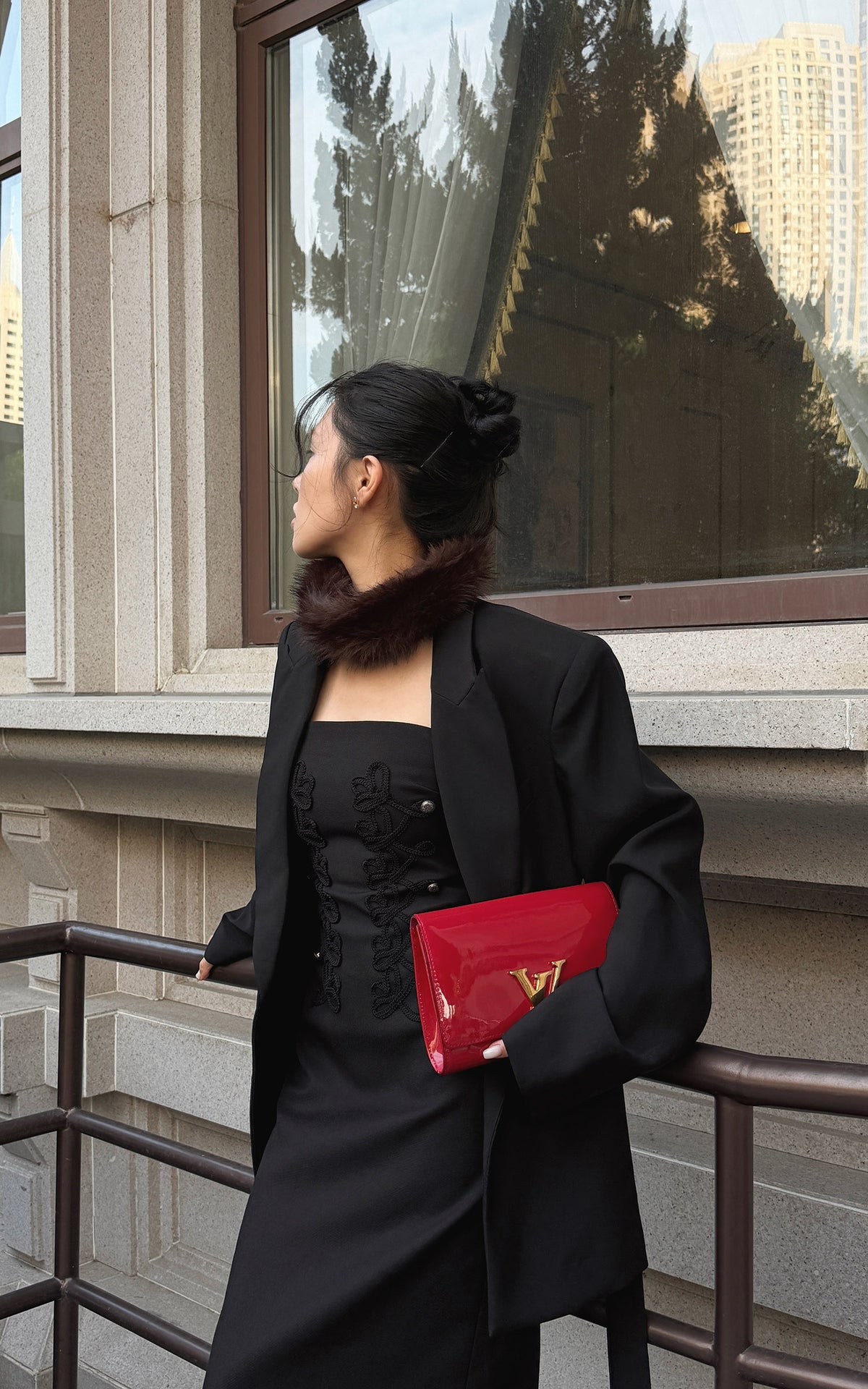 Hydrae Robe midi bustier inspirée du corset avec détails lacés brodés