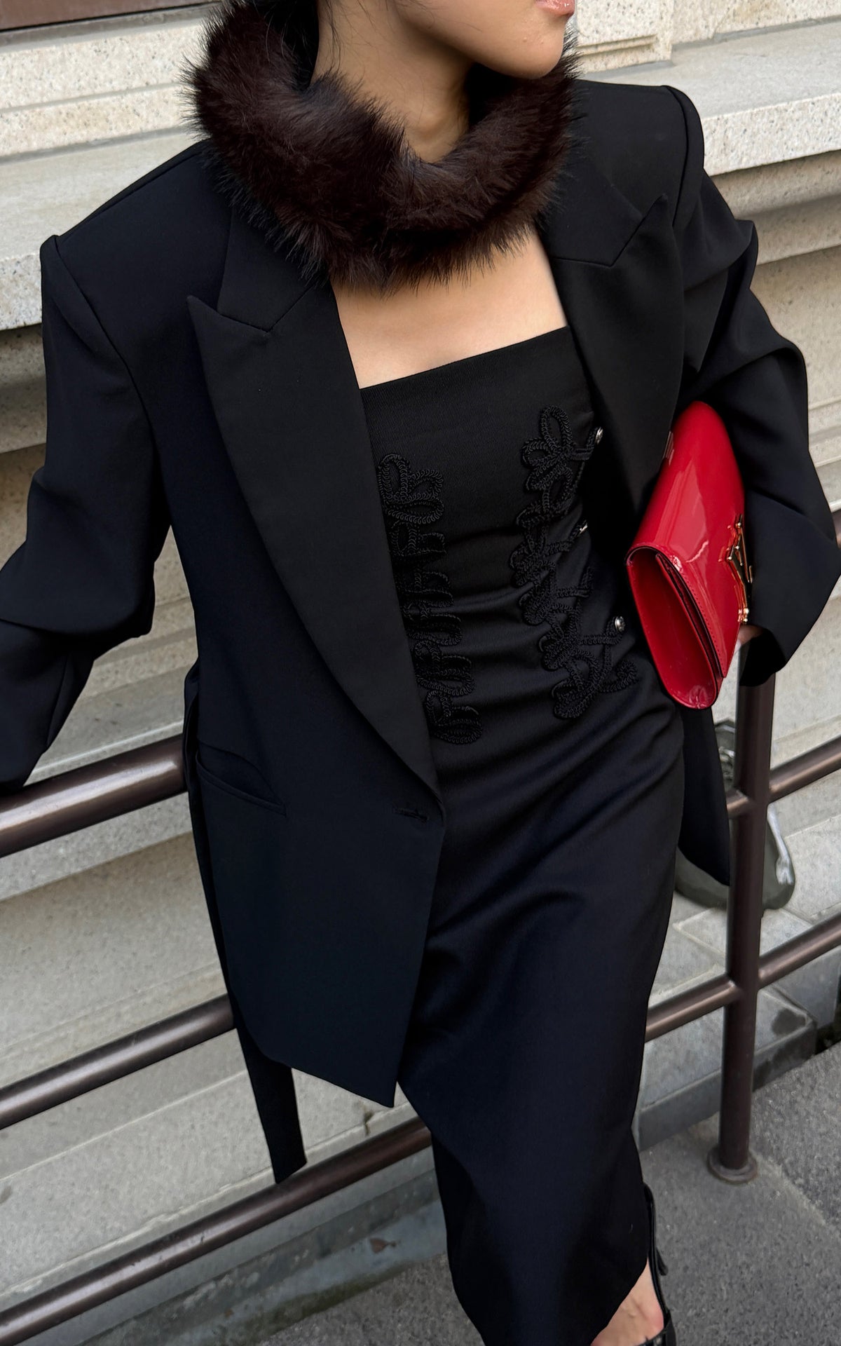 Hydrae Robe midi bustier inspirée du corset avec détails lacés brodés
