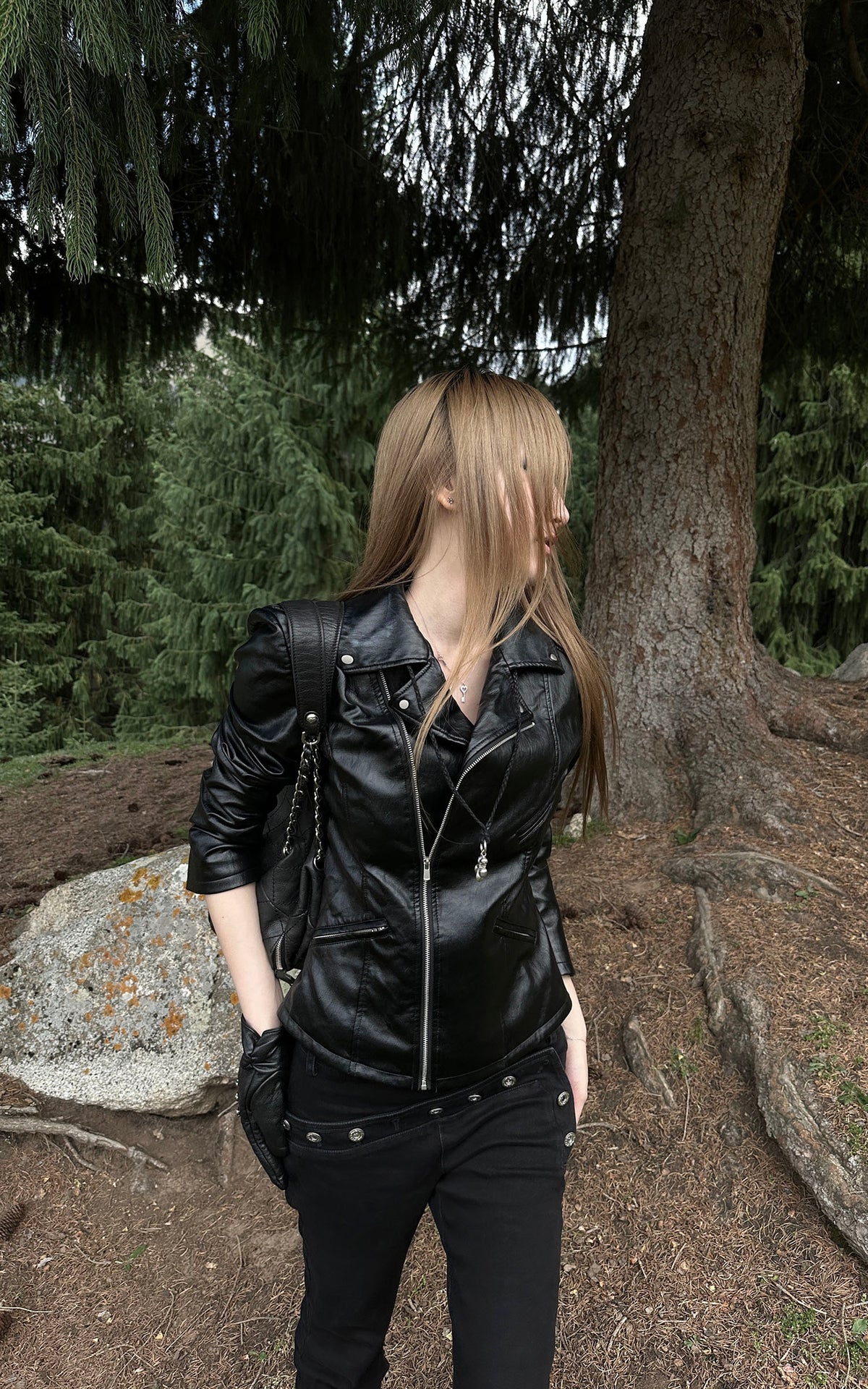 Rase le sol Sculpted-Waist Leather-Look Biker Jacket