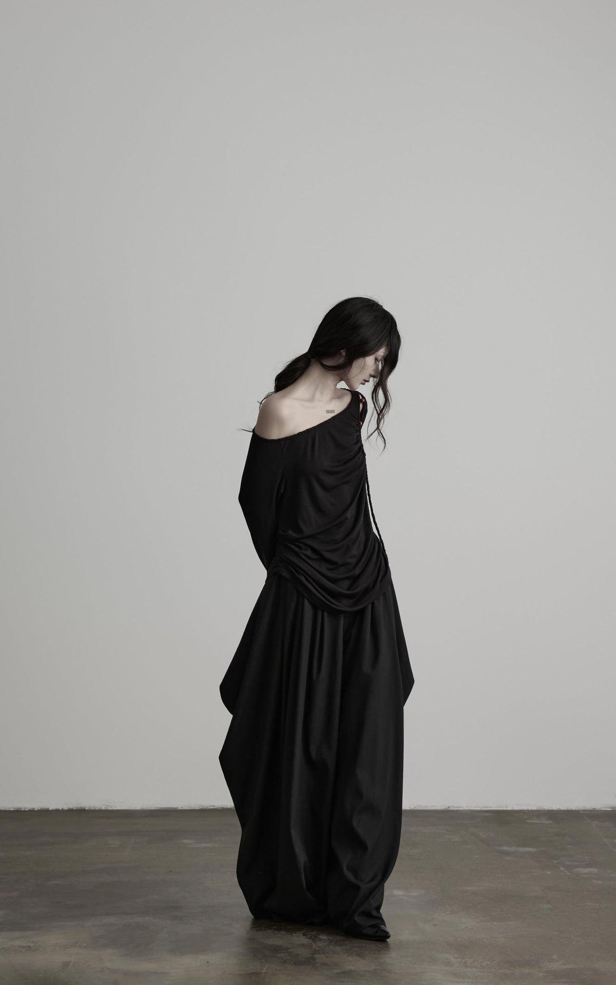 DOINDULGE Irregular Neckline Knit Long Sleeve Top