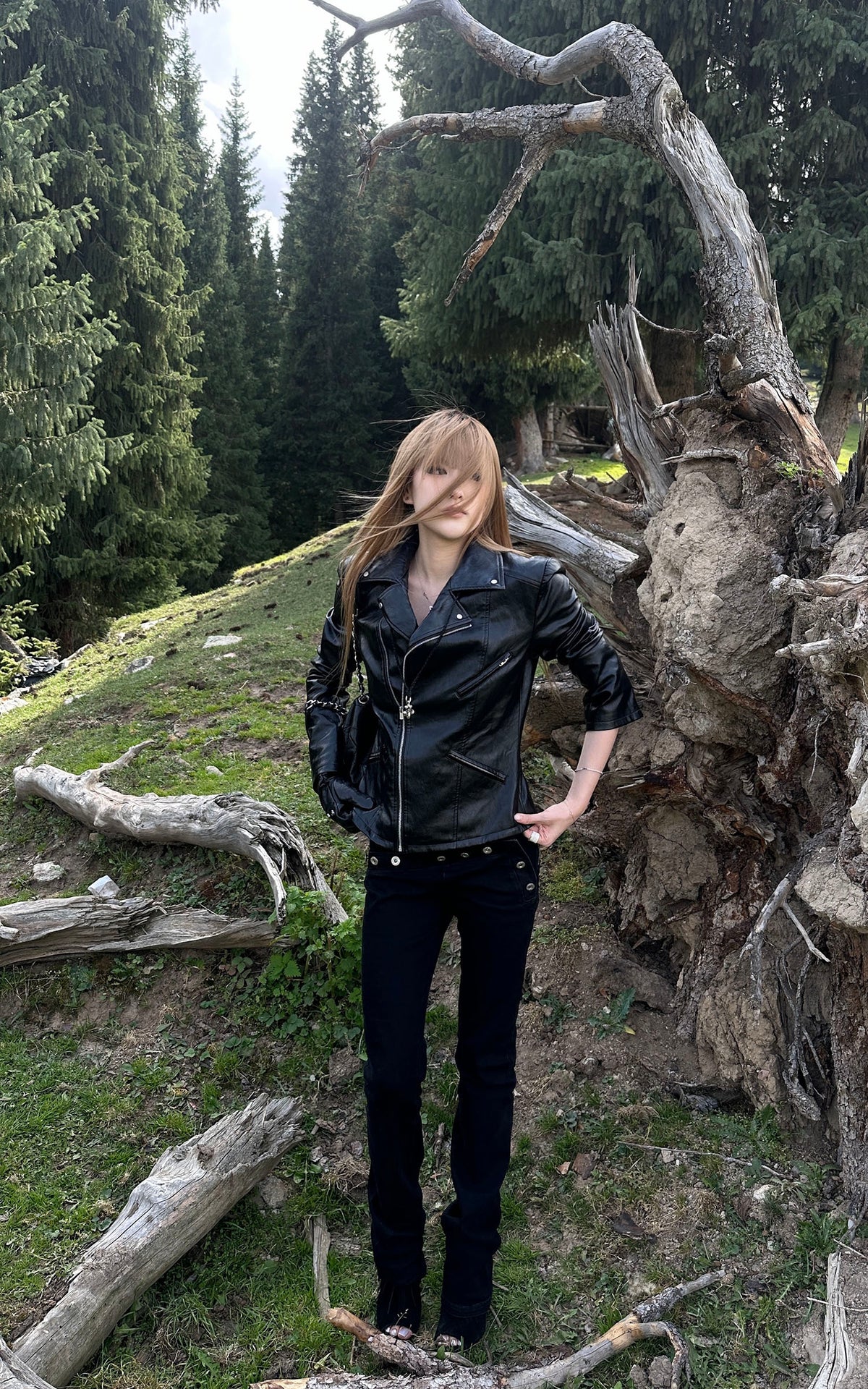 Rase le sol Sculpted-Waist Leather-Look Biker Jacket