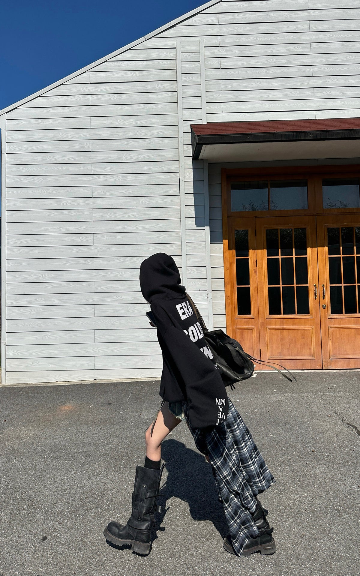 WARDEN EDGE Oversized Graphic Print Hoodie