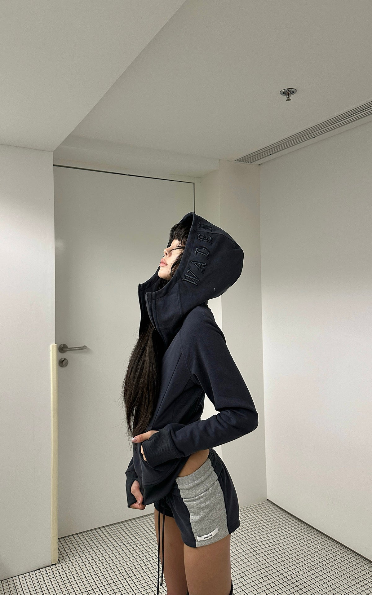 WARDEN EDGE Contoured Zip-Up Hoodie &amp; Contrast Panel Shorts Set