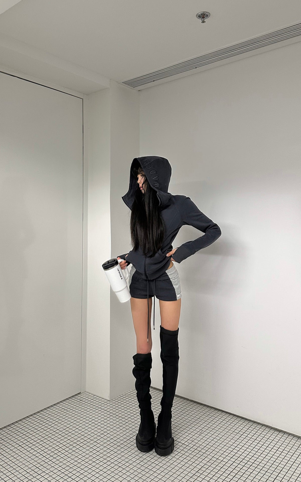 WARDEN EDGE Contoured Zip-Up Hoodie &amp; Contrast Panel Shorts Set