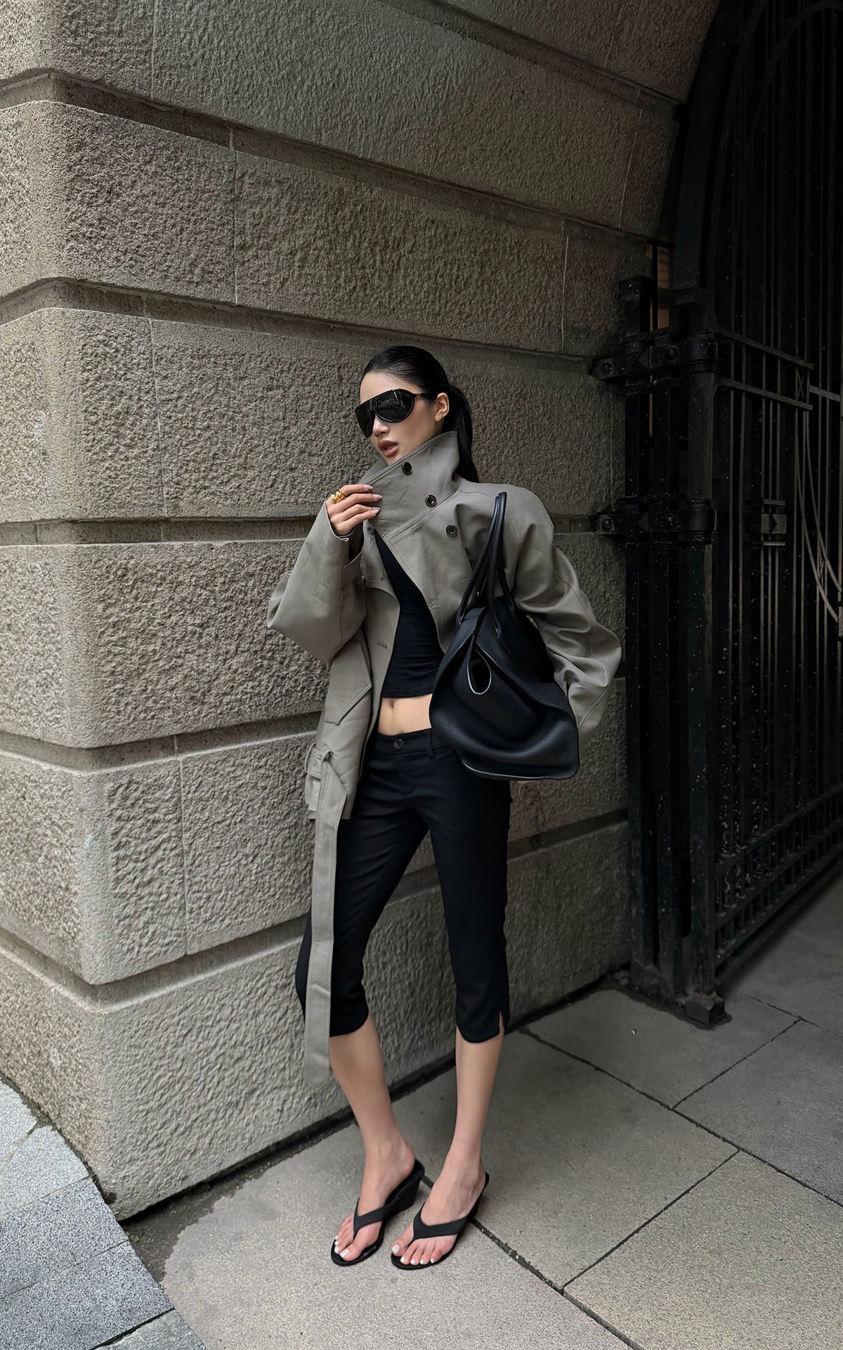 ROVENTE Double-Breasted High Stand Collar Belted Short Trench Jacket