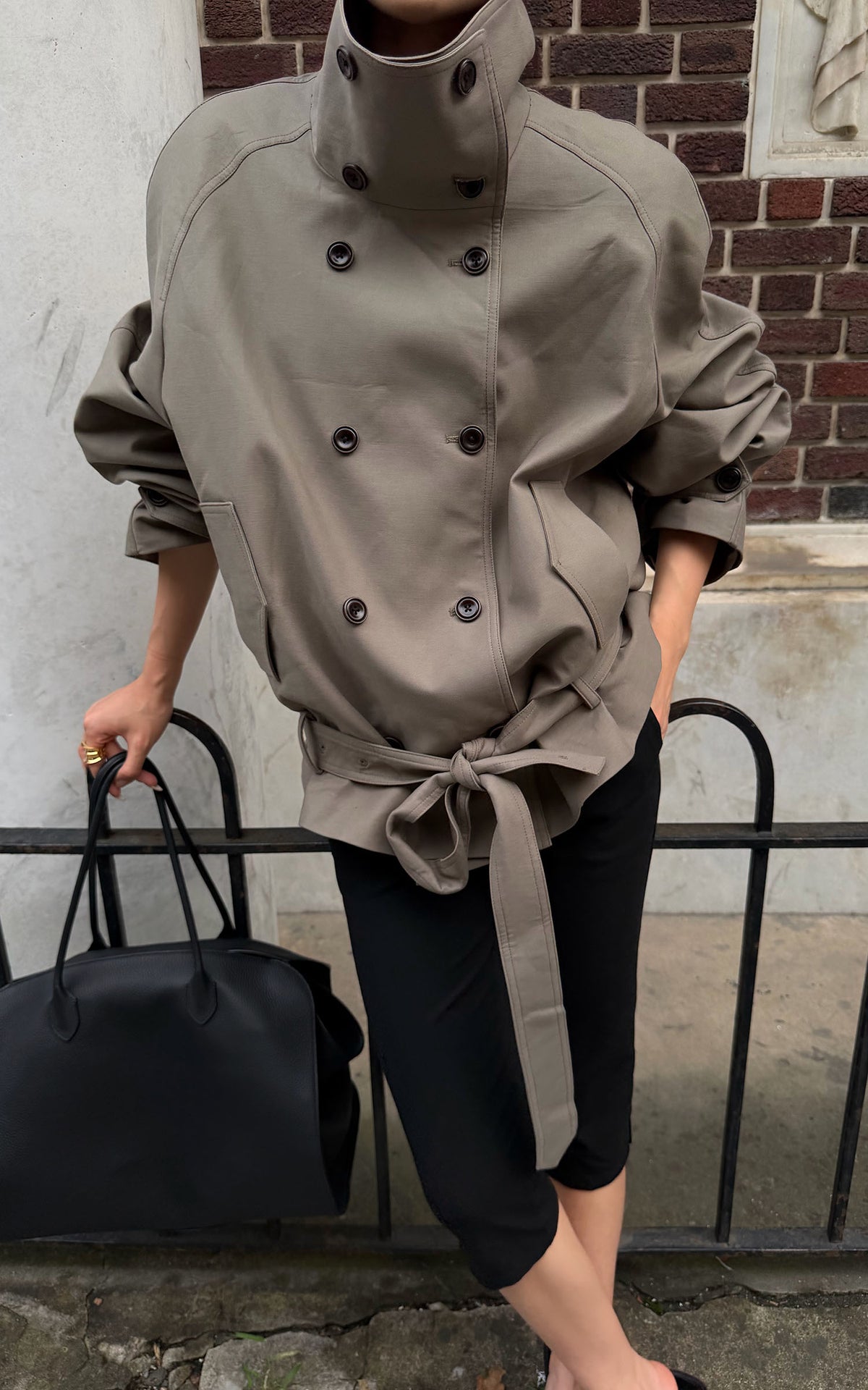 ROVENTE Double-Breasted High Stand Collar Belted Short Trench Jacket