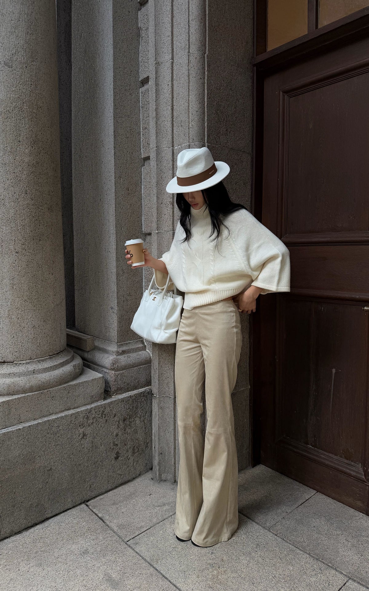 ROVENTE Soft-Touch High-Waist Flared Pants