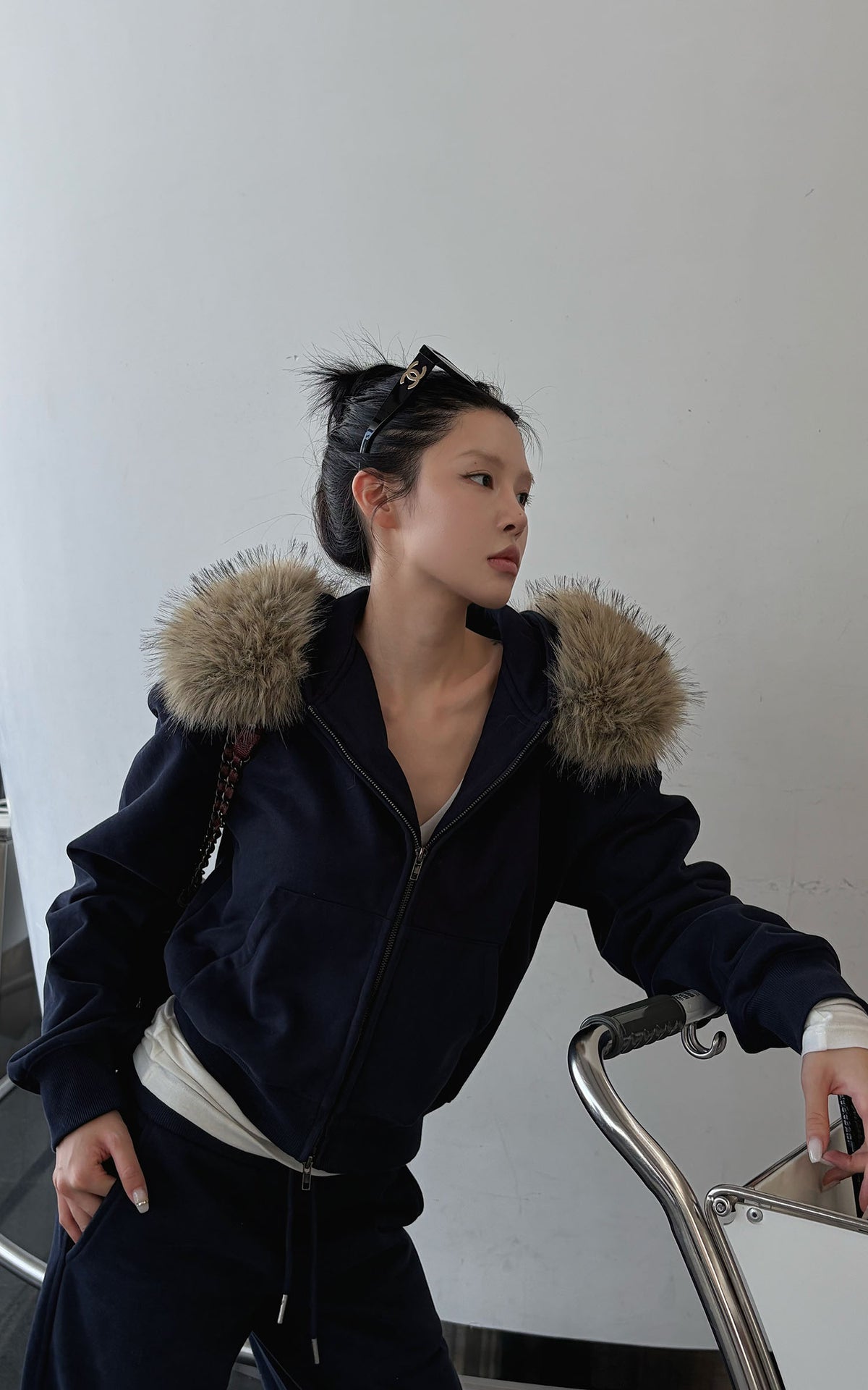 Hydrae Plush-Trim Zip-Up Hoodie &amp; Wide-Leg Sweatpants Set