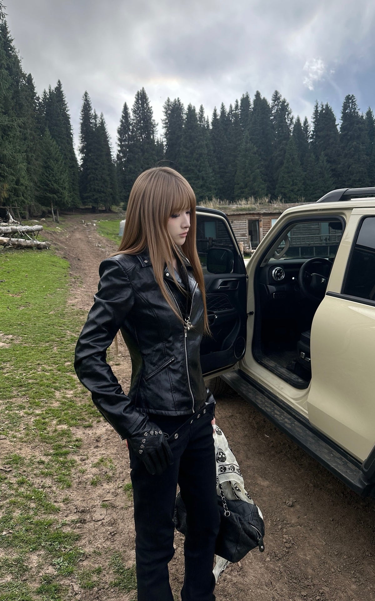 Rase le sol Sculpted-Waist Leather-Look Biker Jacket