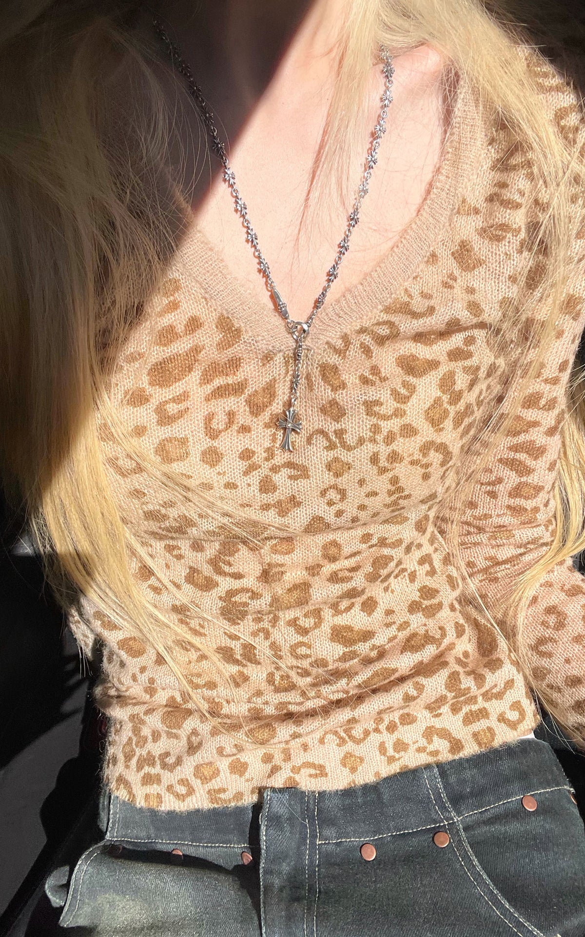 Rase le sol Leopard V-Neck Knit Base Layer Top