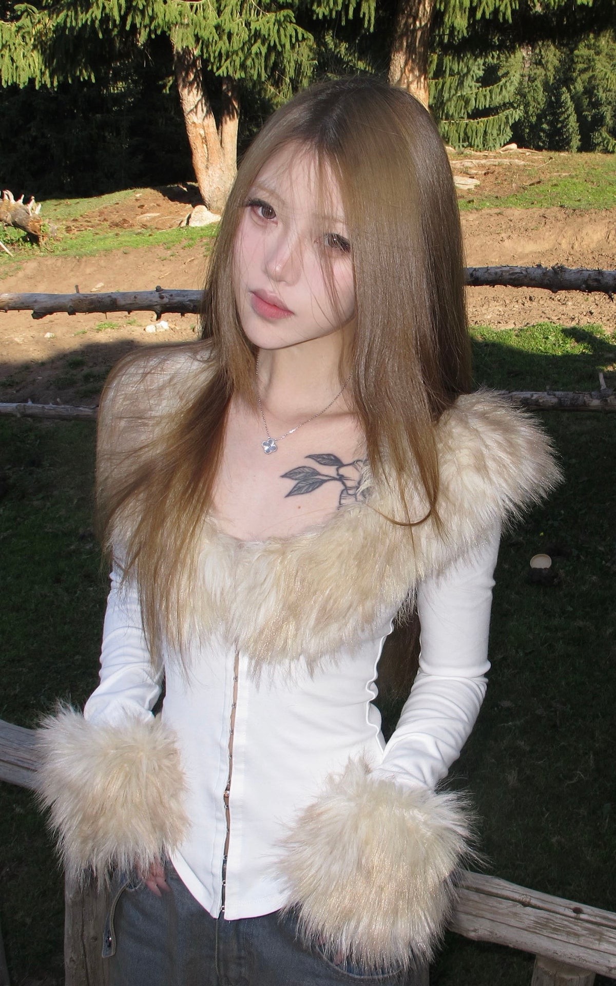 Rase le sol フェイクファー トリム フィットトップ