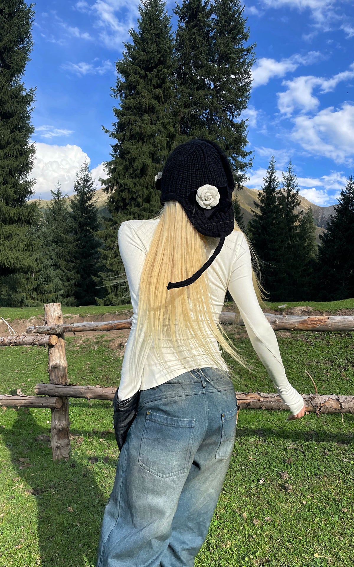 Rase le sol Essential Long Sleeve Scoop Neck T-Shirt