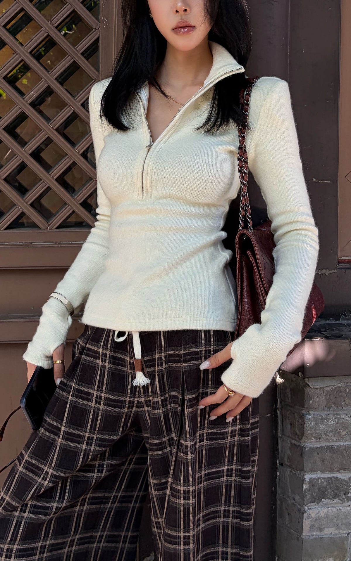 Hydrae Fitted Half-Zip Knit Top with Thumbholes