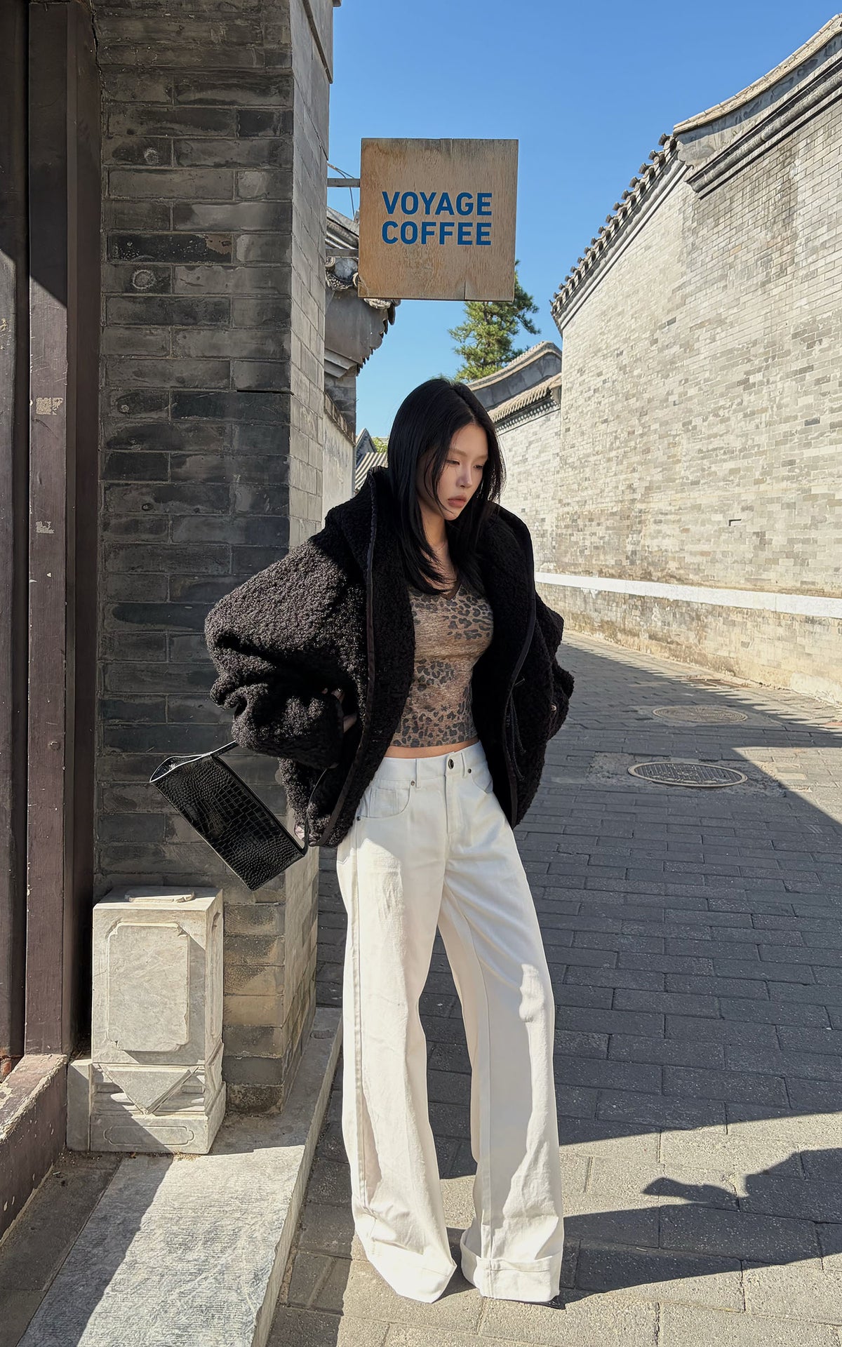 Hydrae Oversized Hooded Teddy Jacket with Curved Hem