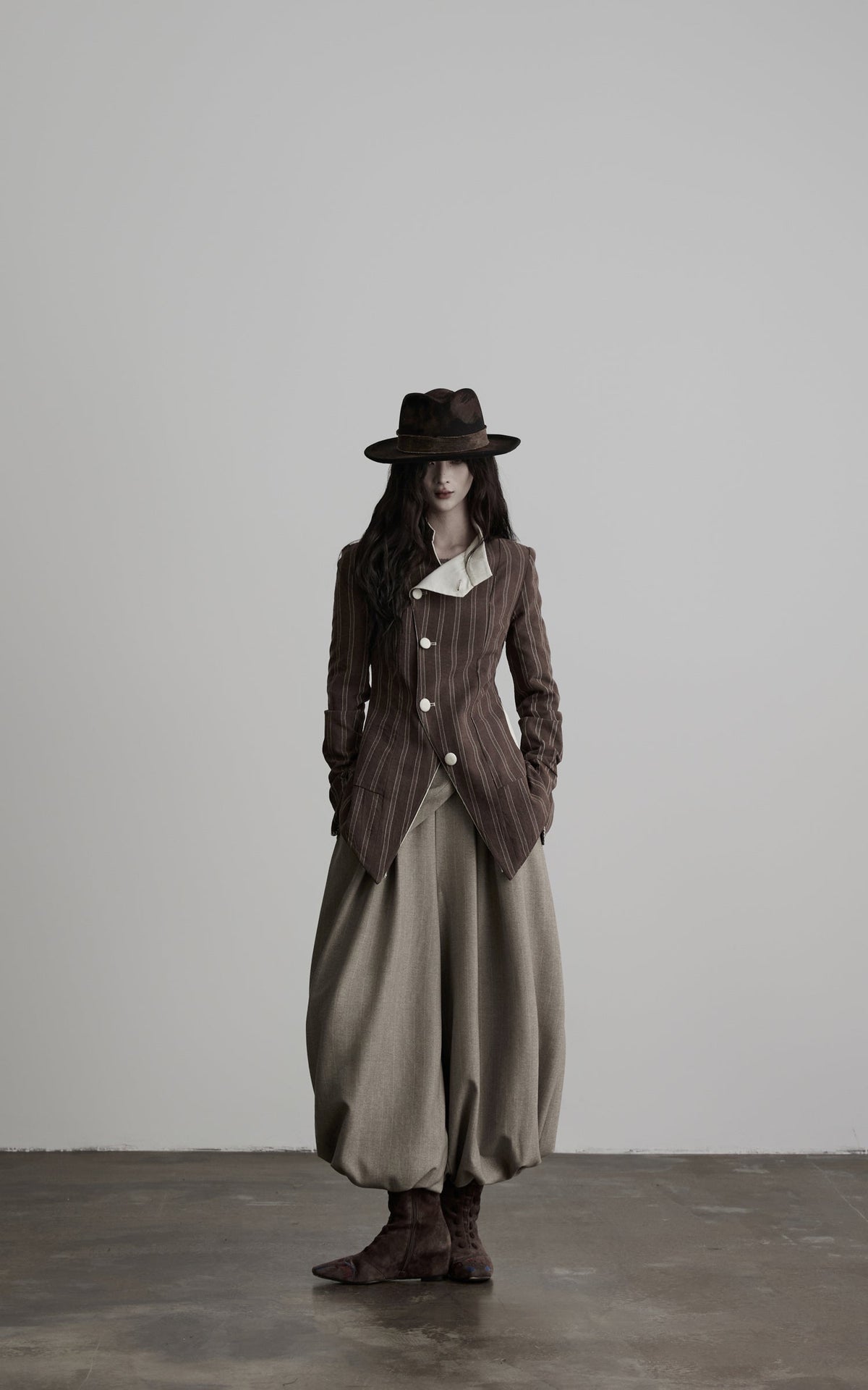 DOINDULGE Veste réversible à col montant asymétrique