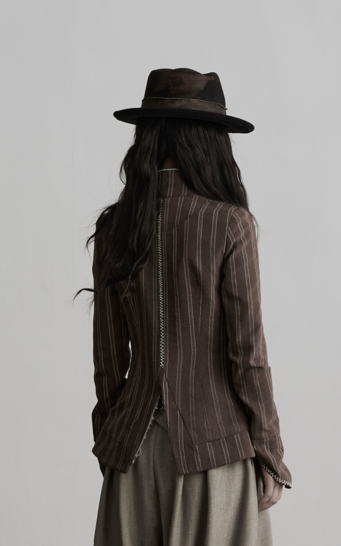 DOINDULGE Veste réversible à col montant asymétrique