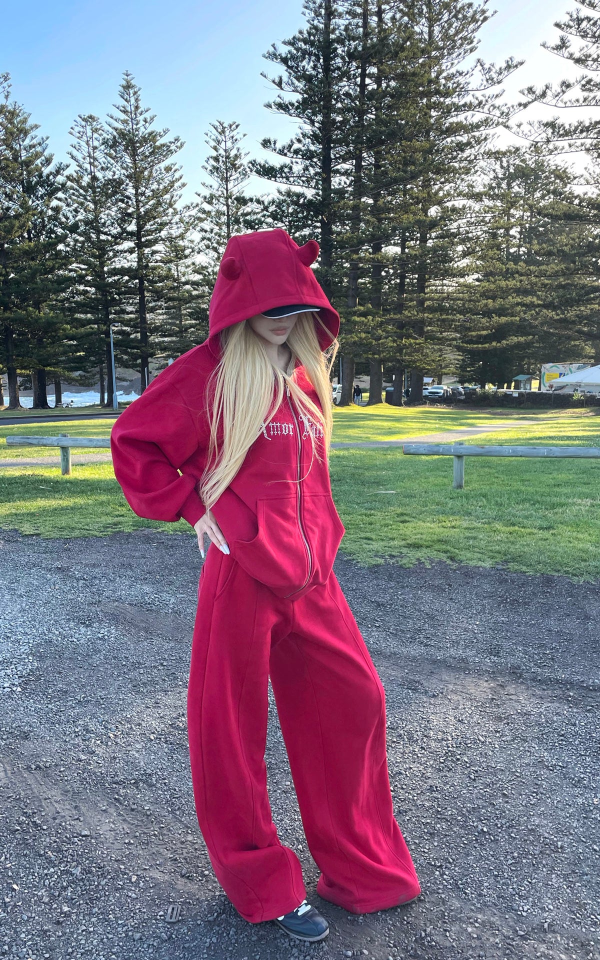 Rase le sol Rhinestone Gothic Zip-Up Hoodie &amp; Wide-Leg Pants Set
