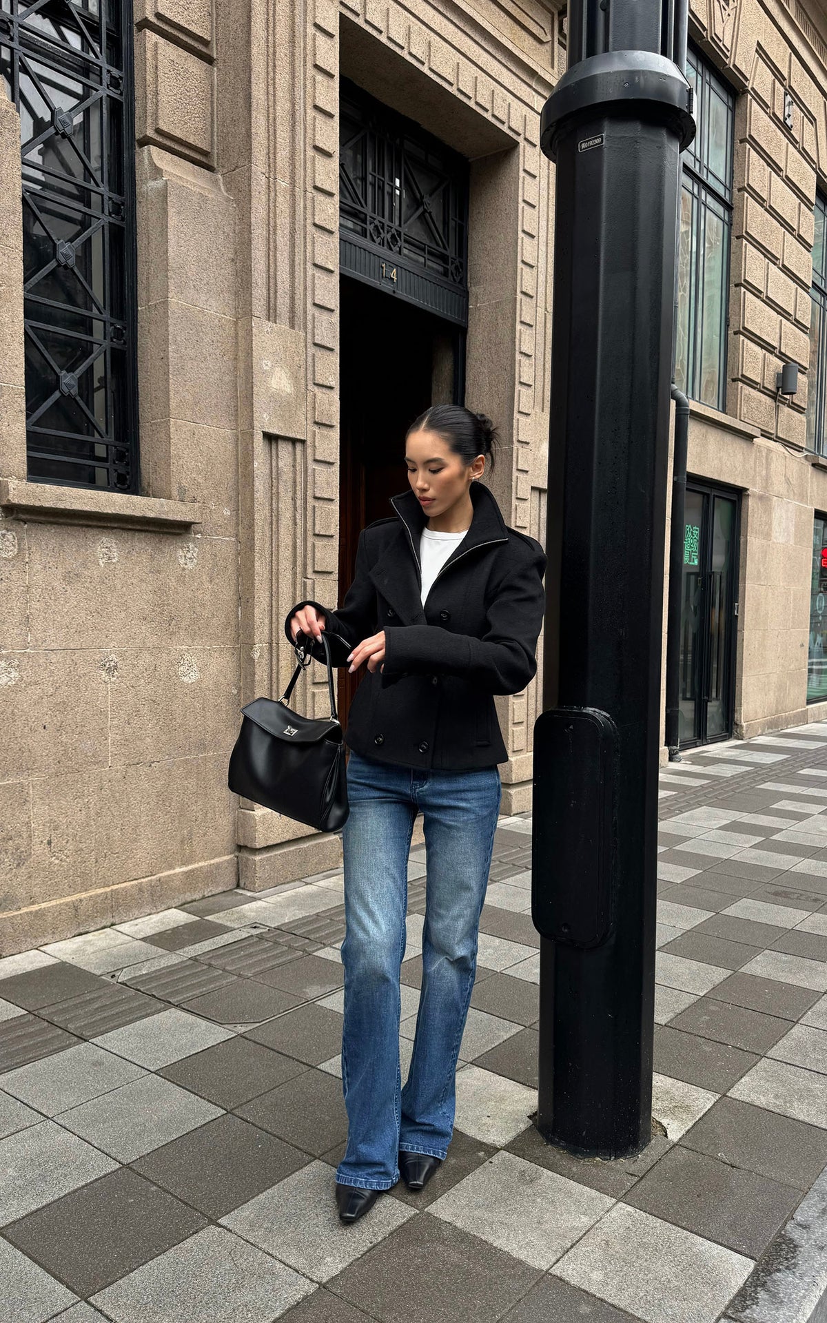 ROVENTE Sculpted Double-Breasted High Collar Jacket