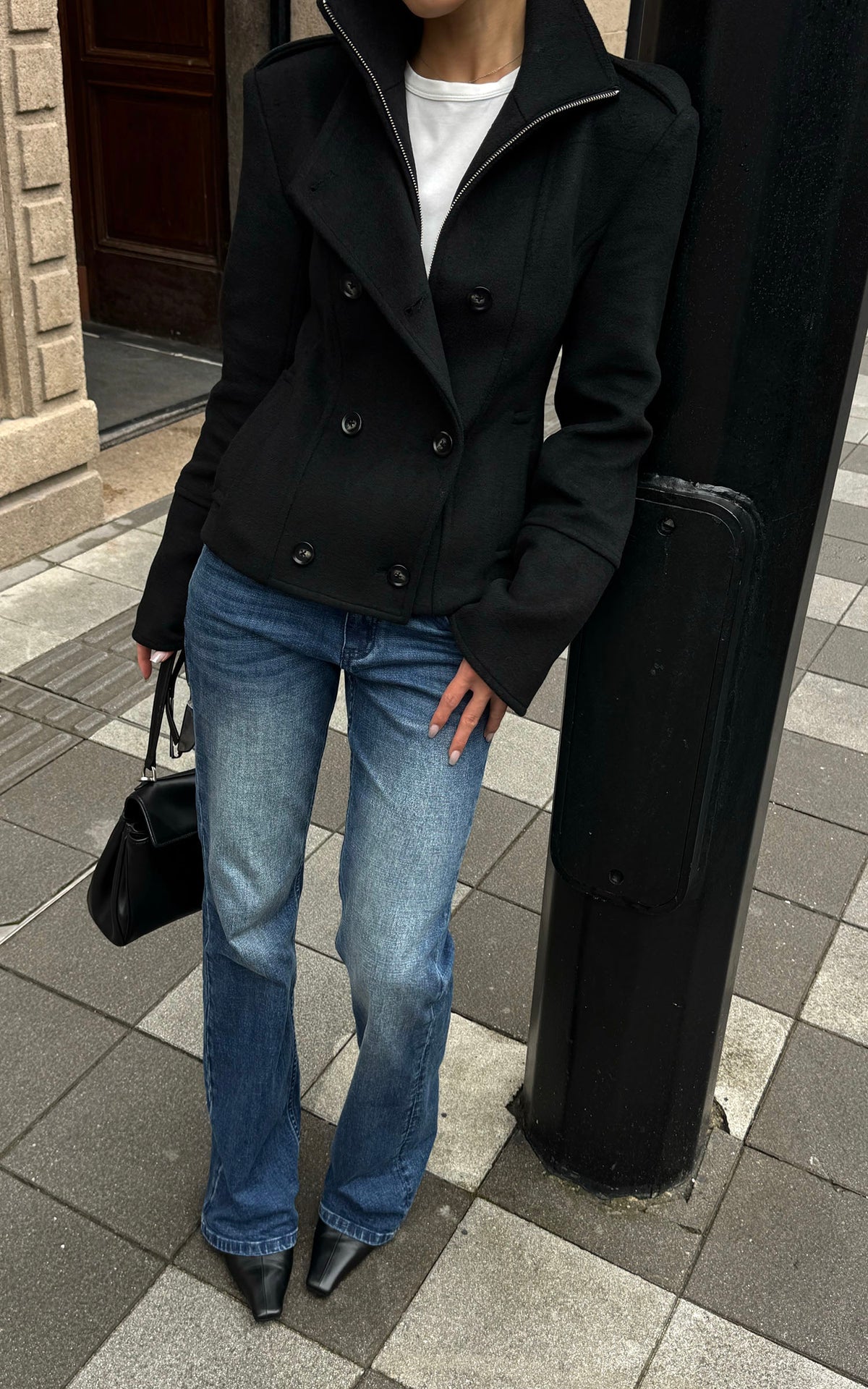ROVENTE Sculpted Double-Breasted High Collar Jacket